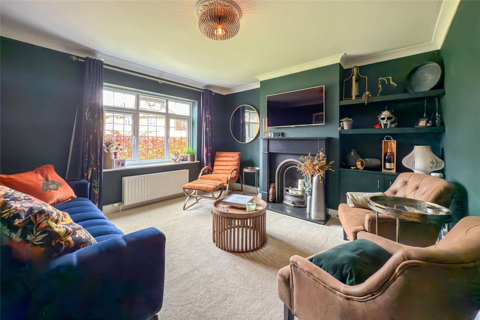5 bed semi-detached house for sale in Packhorse Close, St. Albans, Hertfordshire, AL4 - Property Image 2