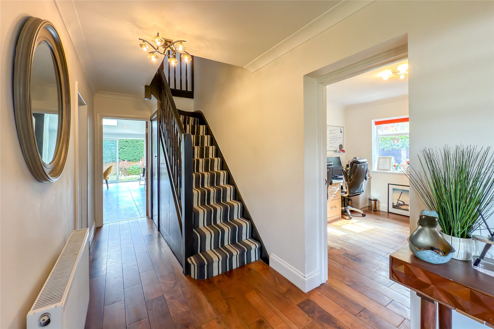 5 bed semi-detached house for sale in Packhorse Close, St. Albans, Hertfordshire, AL4 - Property Image 3