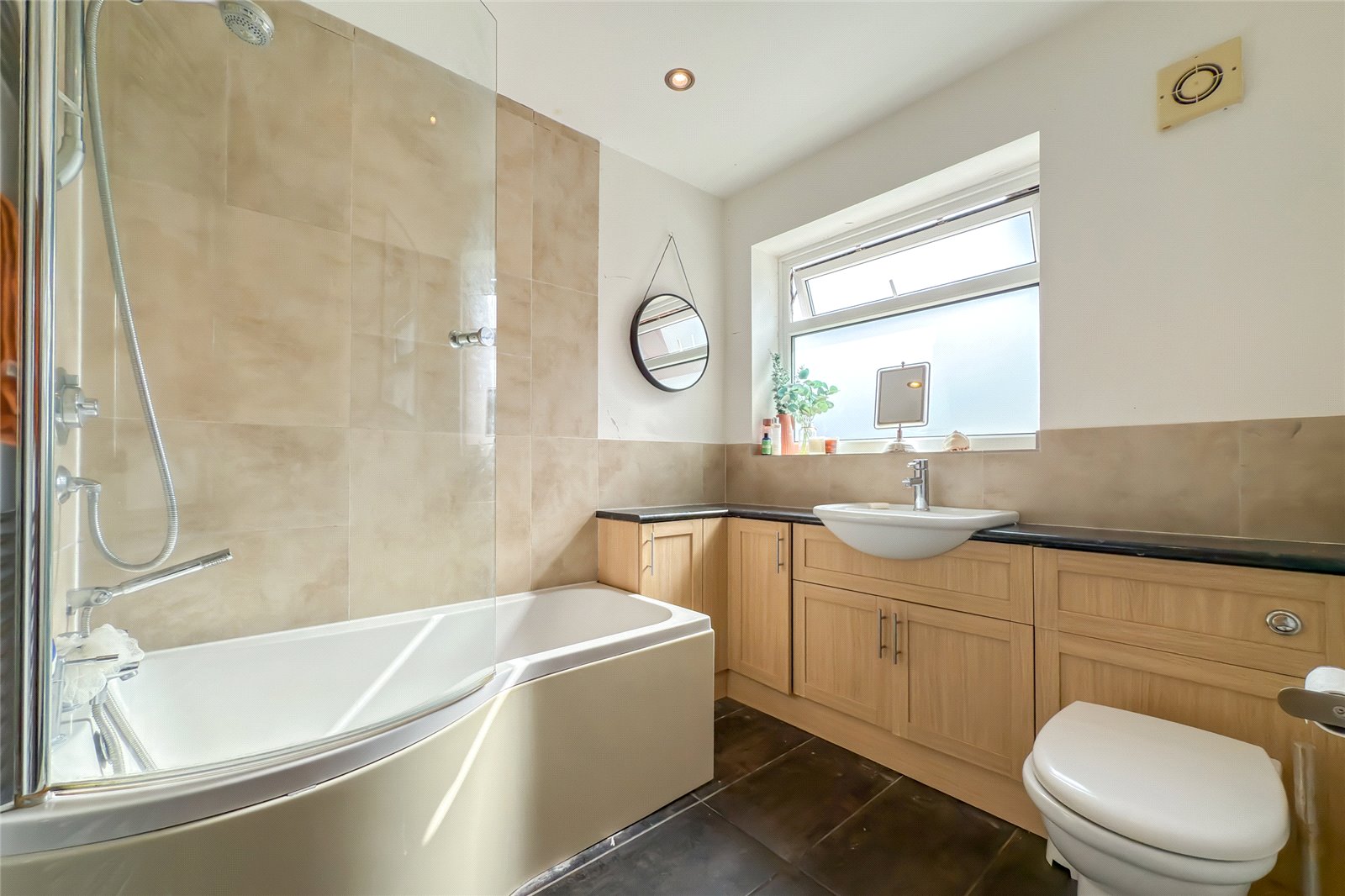 5 bed semi-detached house for sale in Packhorse Close, St. Albans, Hertfordshire, AL4 - Property Image 11