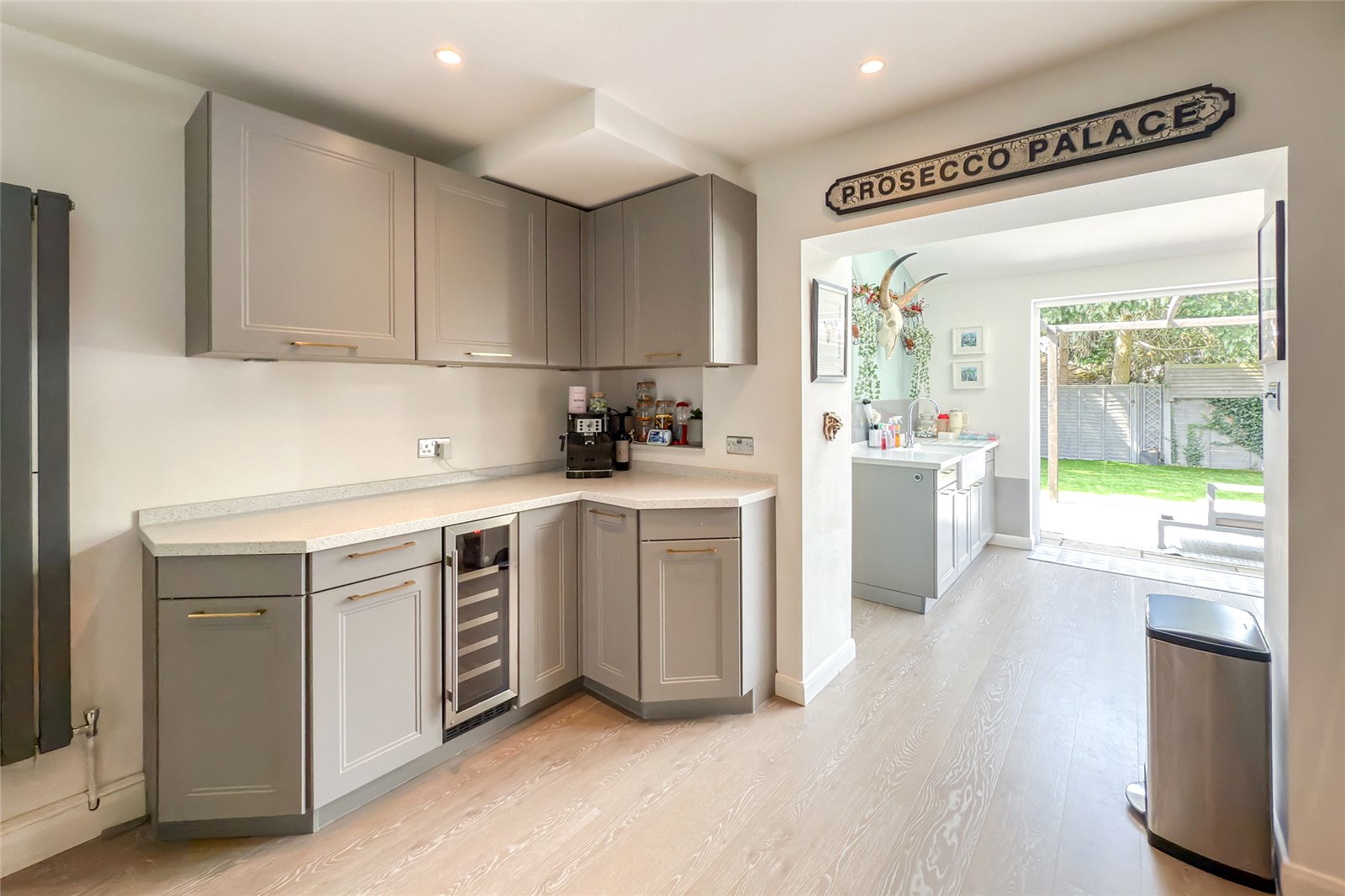4 bed semi-detached house for sale in Chestnut Drive, St. Albans, Hertfordshire, AL4  - Property Image 7