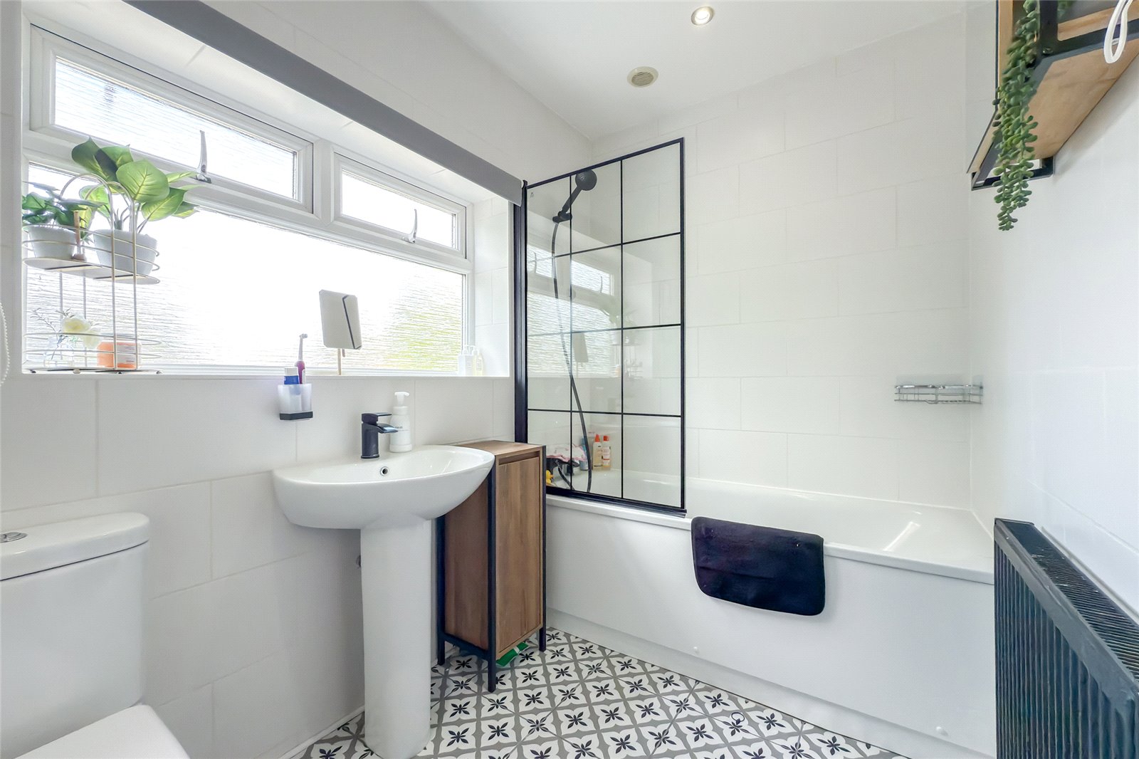 4 bed semi-detached house for sale in Chestnut Drive, St. Albans, Hertfordshire, AL4  - Property Image 12