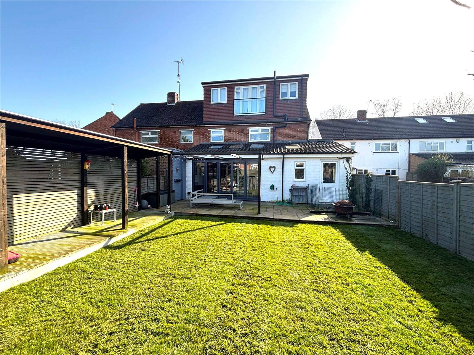 4 bed semi-detached house for sale in Chestnut Drive, St. Albans, Hertfordshire, AL4  - Property Image 9