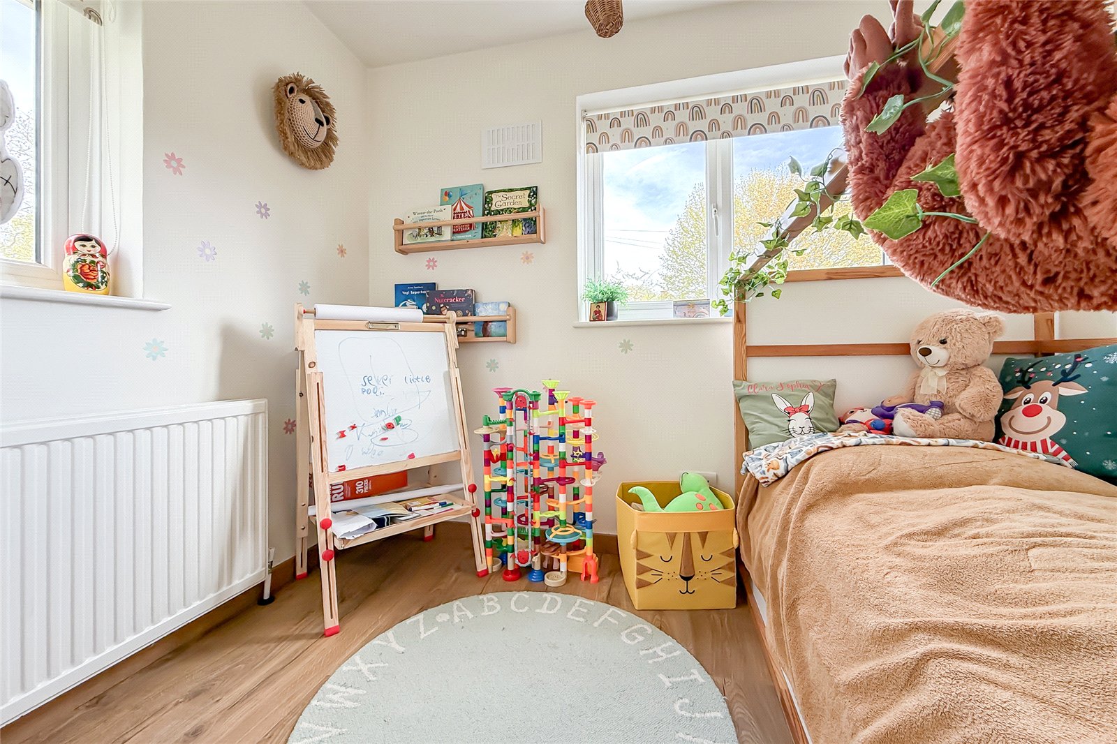 3 bed semi-detached house for sale in Bishops Close, St. Albans, Hertfordshire, AL4  - Property Image 9