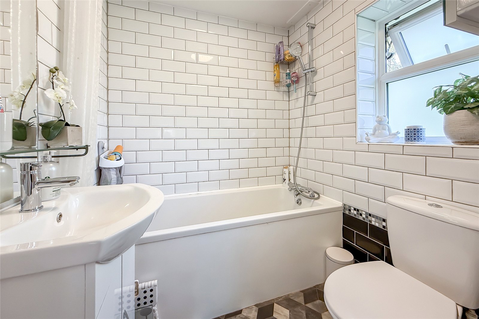 3 bed semi-detached house for sale in Bishops Close, St. Albans, Hertfordshire, AL4  - Property Image 11