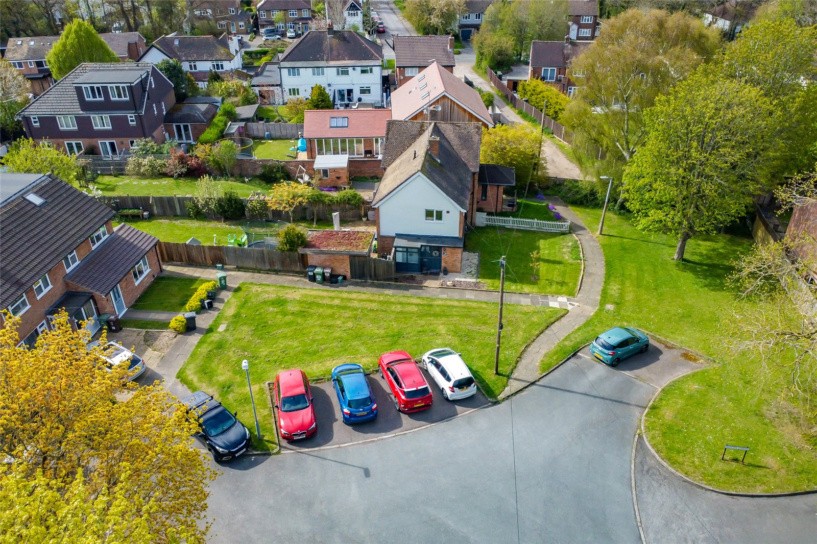 3 bed semi-detached house for sale in Bishops Close, St. Albans, Hertfordshire, AL4  - Property Image 14