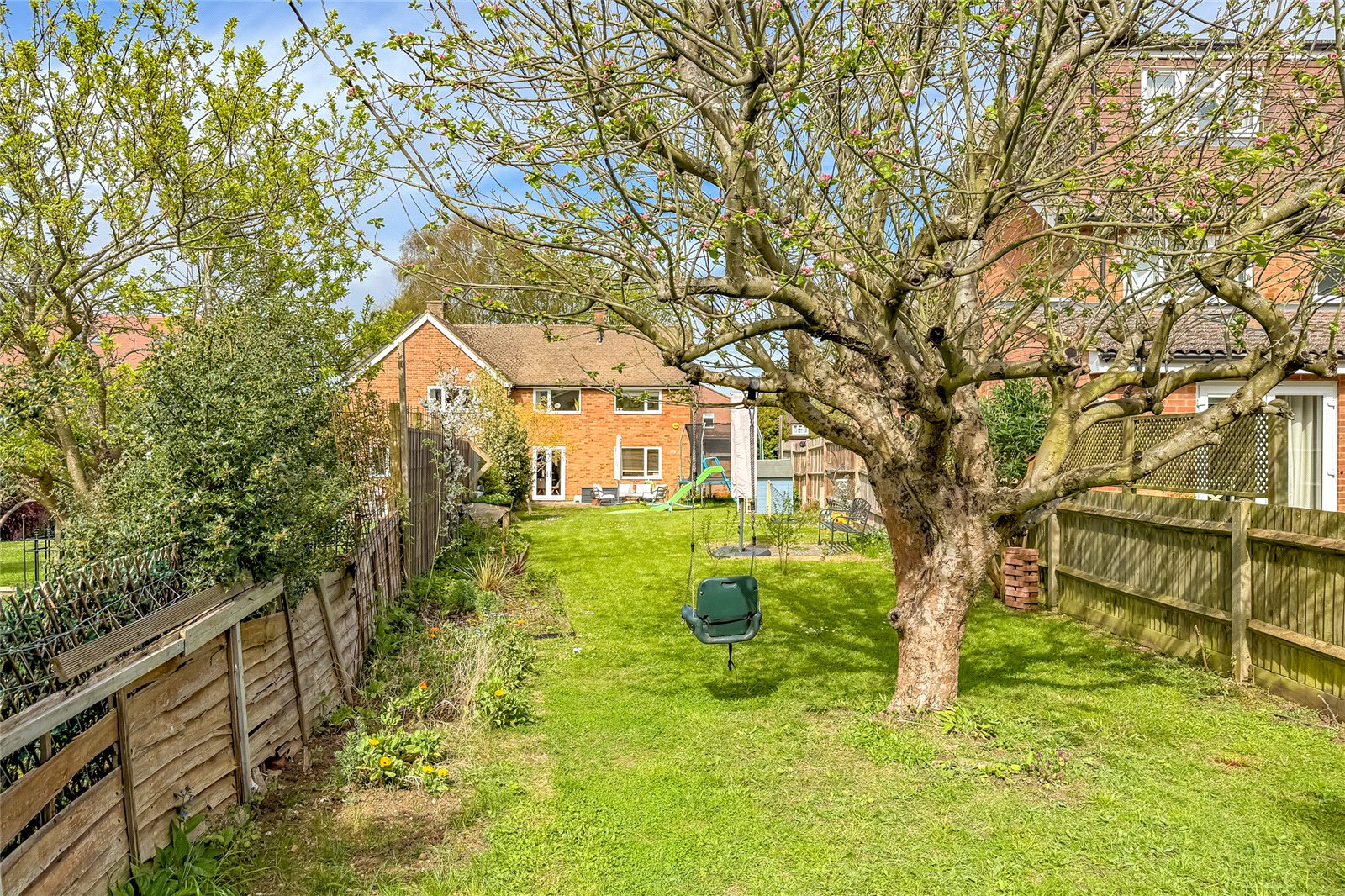 3 bed semi-detached house for sale in Bishops Close, St. Albans, Hertfordshire, AL4  - Property Image 25