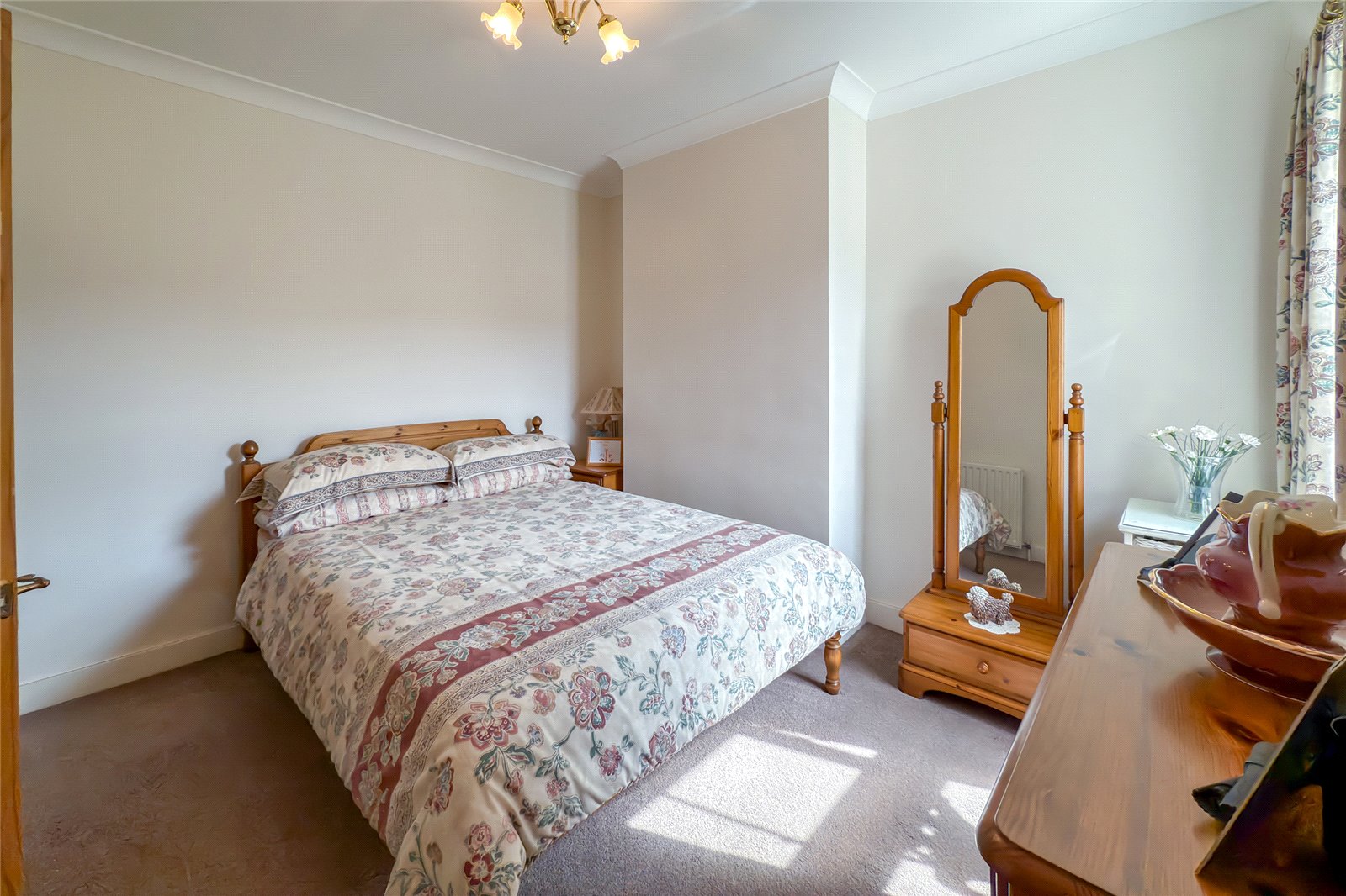3 bed terraced house for sale in Arthur Road, St. Albans, Hertfordshire, AL1  - Property Image 5