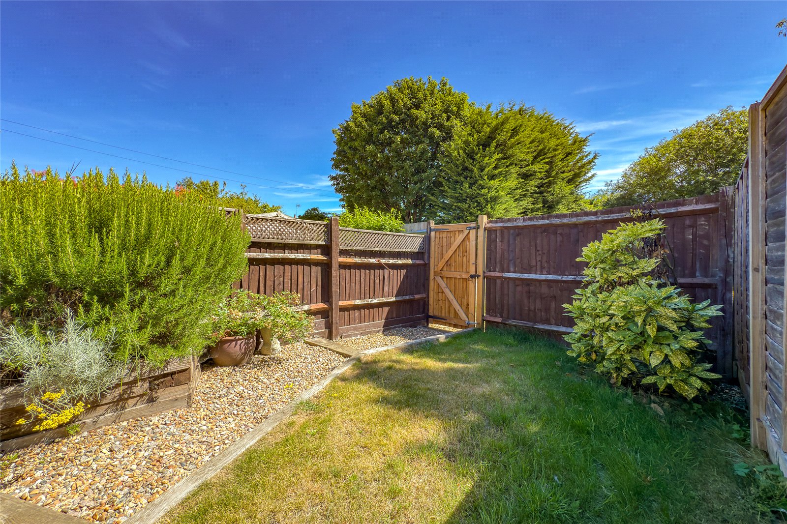 2 bed terraced house for sale in The Hill, Wheathampstead, St. Albans, Hertfordshire, AL4 - Property Image 3