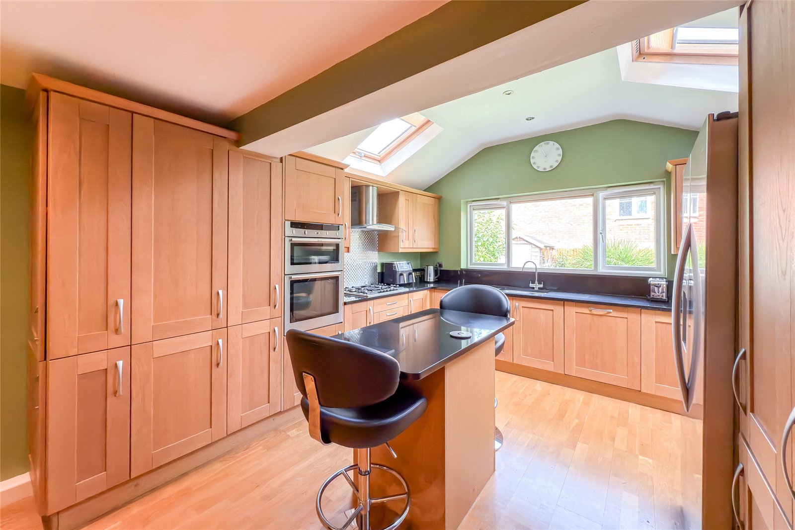 4 bed detached house for sale in Wynches Farm Drive, St. Albans, Hertfordshire, AL4  - Property Image 3