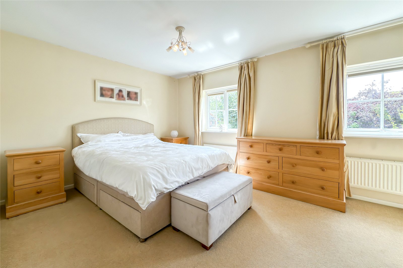 4 bed detached house for sale in Wynches Farm Drive, St. Albans, Hertfordshire, AL4  - Property Image 6
