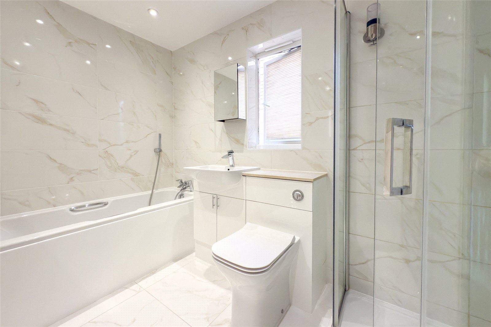 4 bed detached house for sale in Wynches Farm Drive, St. Albans, Hertfordshire, AL4  - Property Image 11