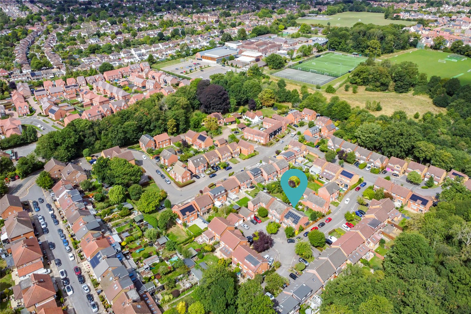 4 bed detached house for sale in Wynches Farm Drive, St. Albans, Hertfordshire, AL4  - Property Image 14