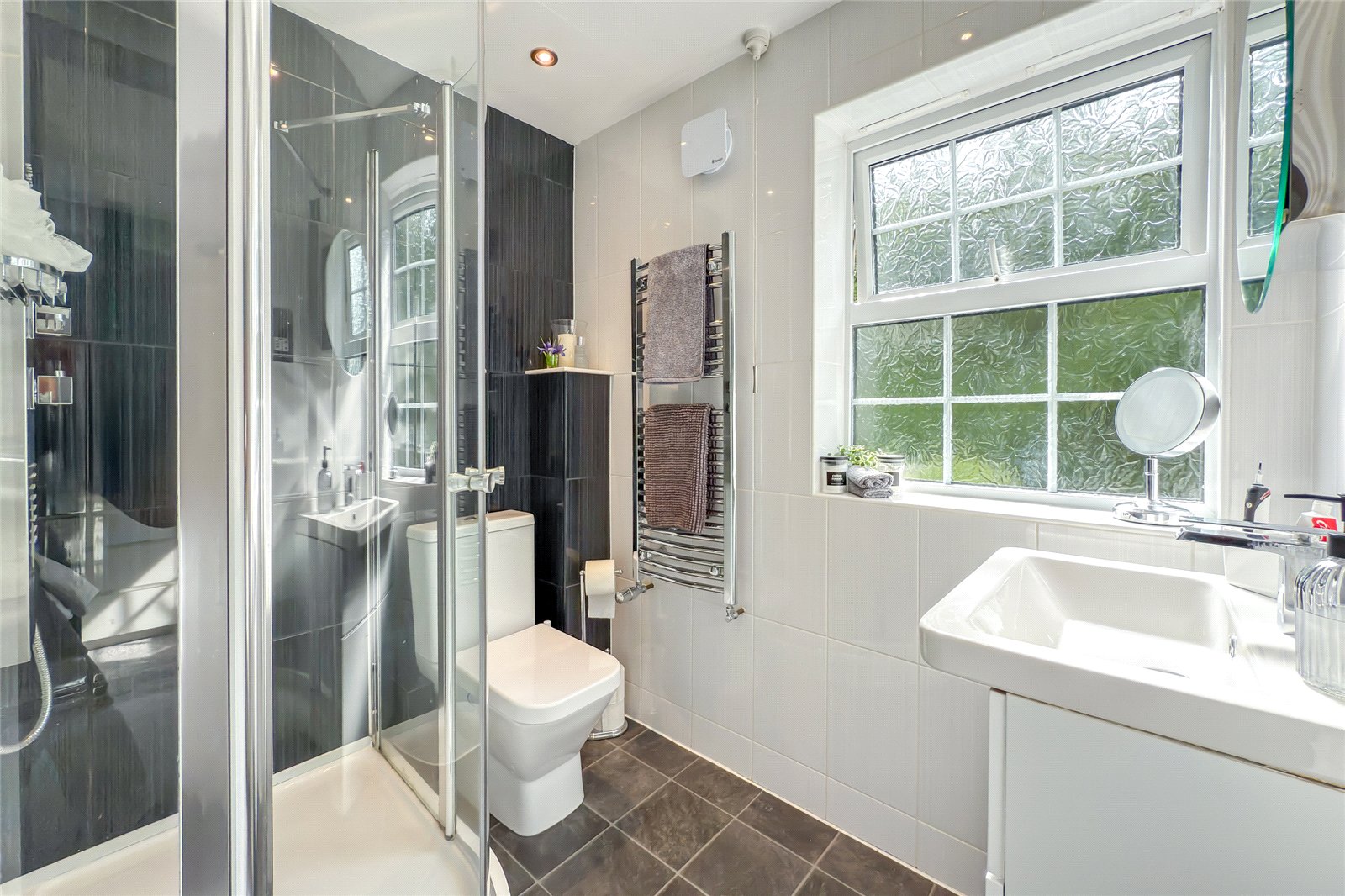 5 bed detached house for sale in Nimrod Drive, Hatfield, Hertfordshire, AL10  - Property Image 12