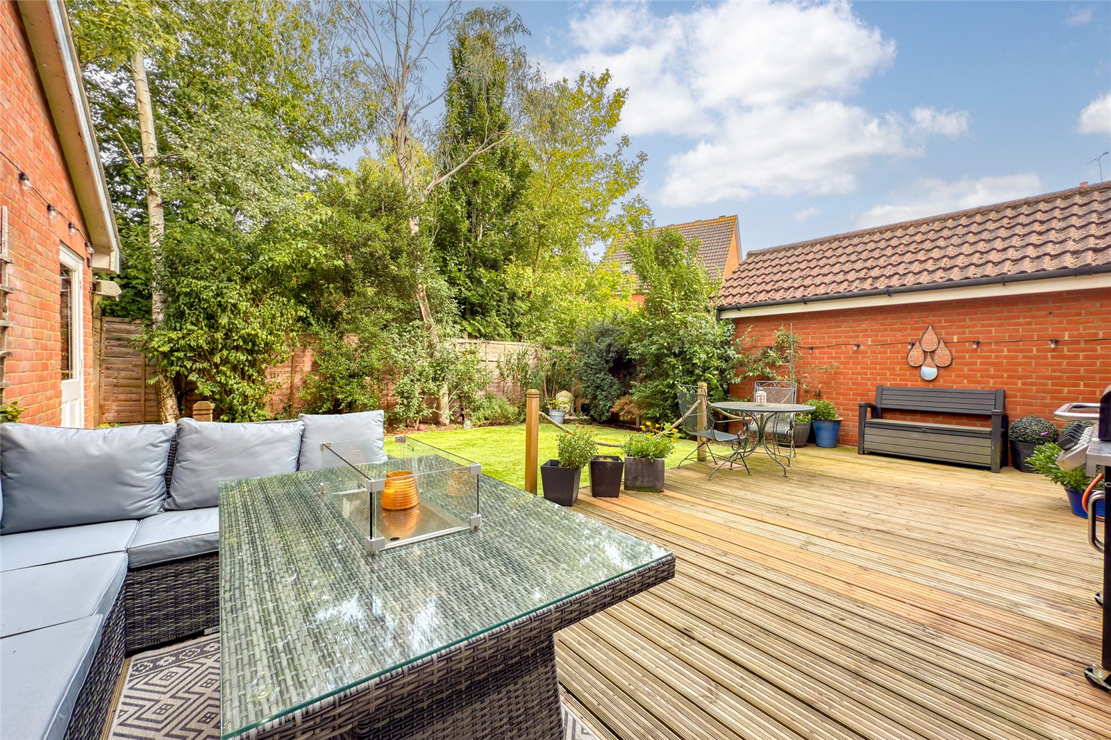 5 bed detached house for sale in Nimrod Drive, Hatfield, Hertfordshire, AL10  - Property Image 5