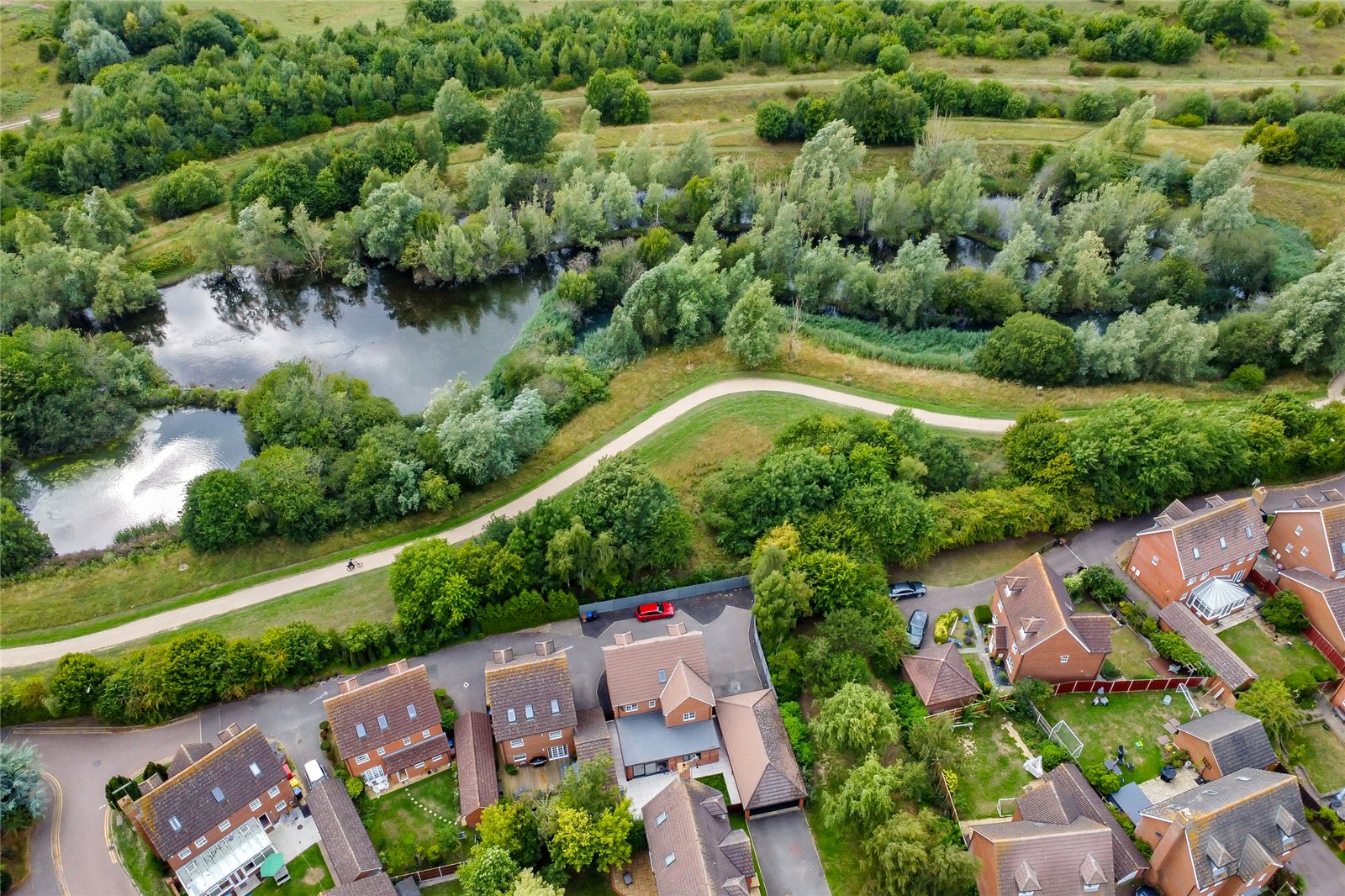 5 bed detached house for sale in Nimrod Drive, Hatfield, Hertfordshire, AL10  - Property Image 14