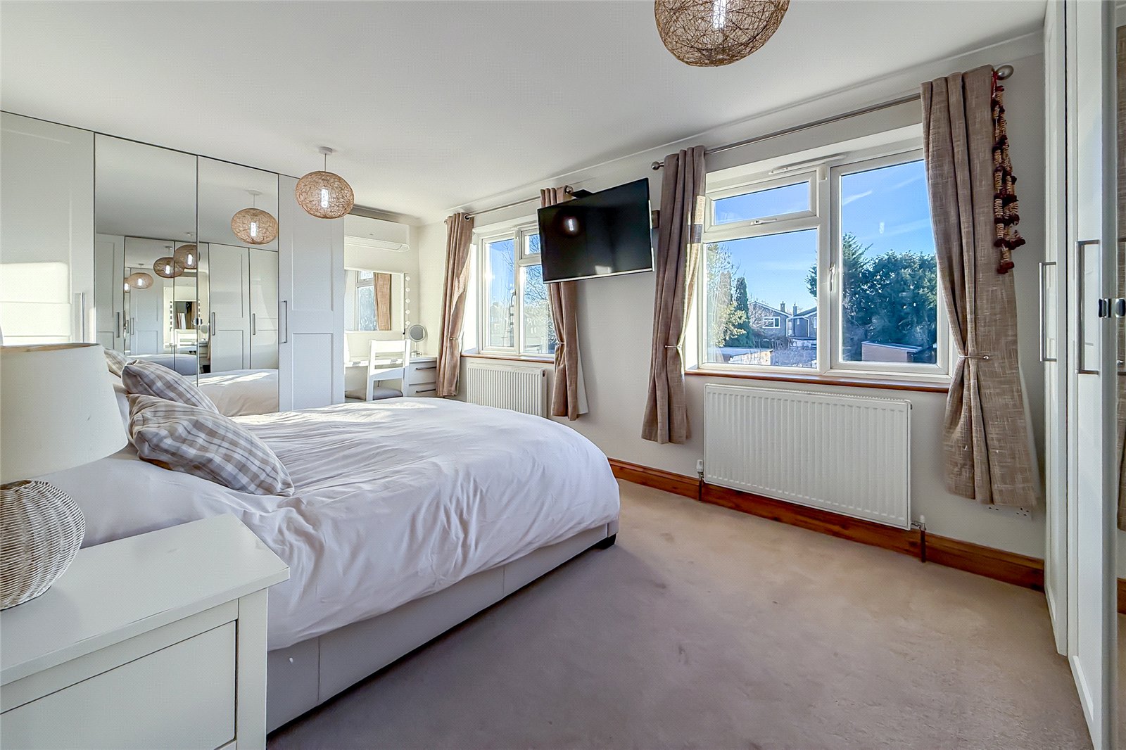 4 bed semi-detached house for sale in St. Albans Road West, Ellenbrook, Hatfield, Herts, AL10  - Property Image 5
