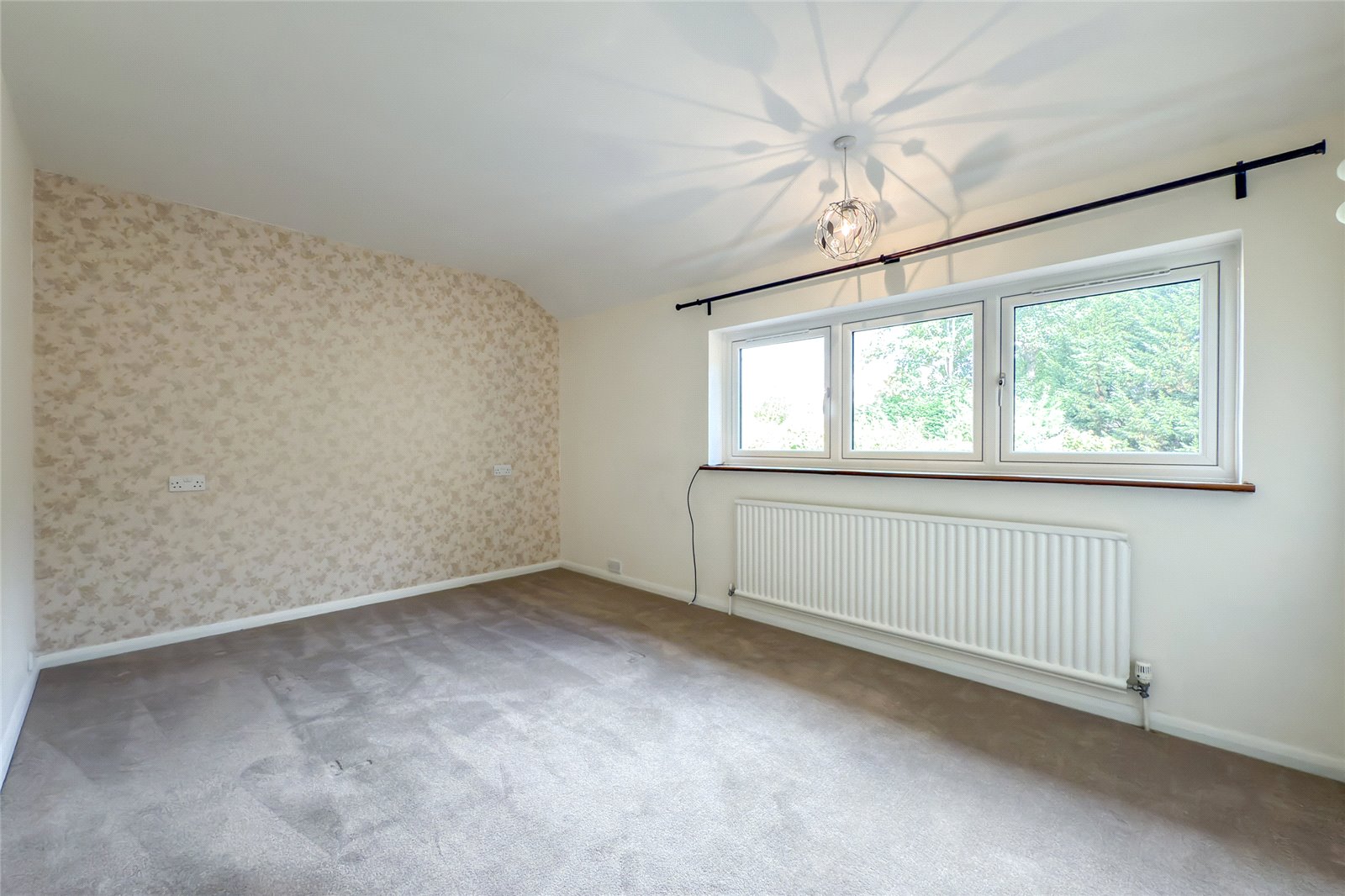 4 bed semi-detached house for sale in Sandpit Lane, St. Albans, Hertfordshire, AL4  - Property Image 7