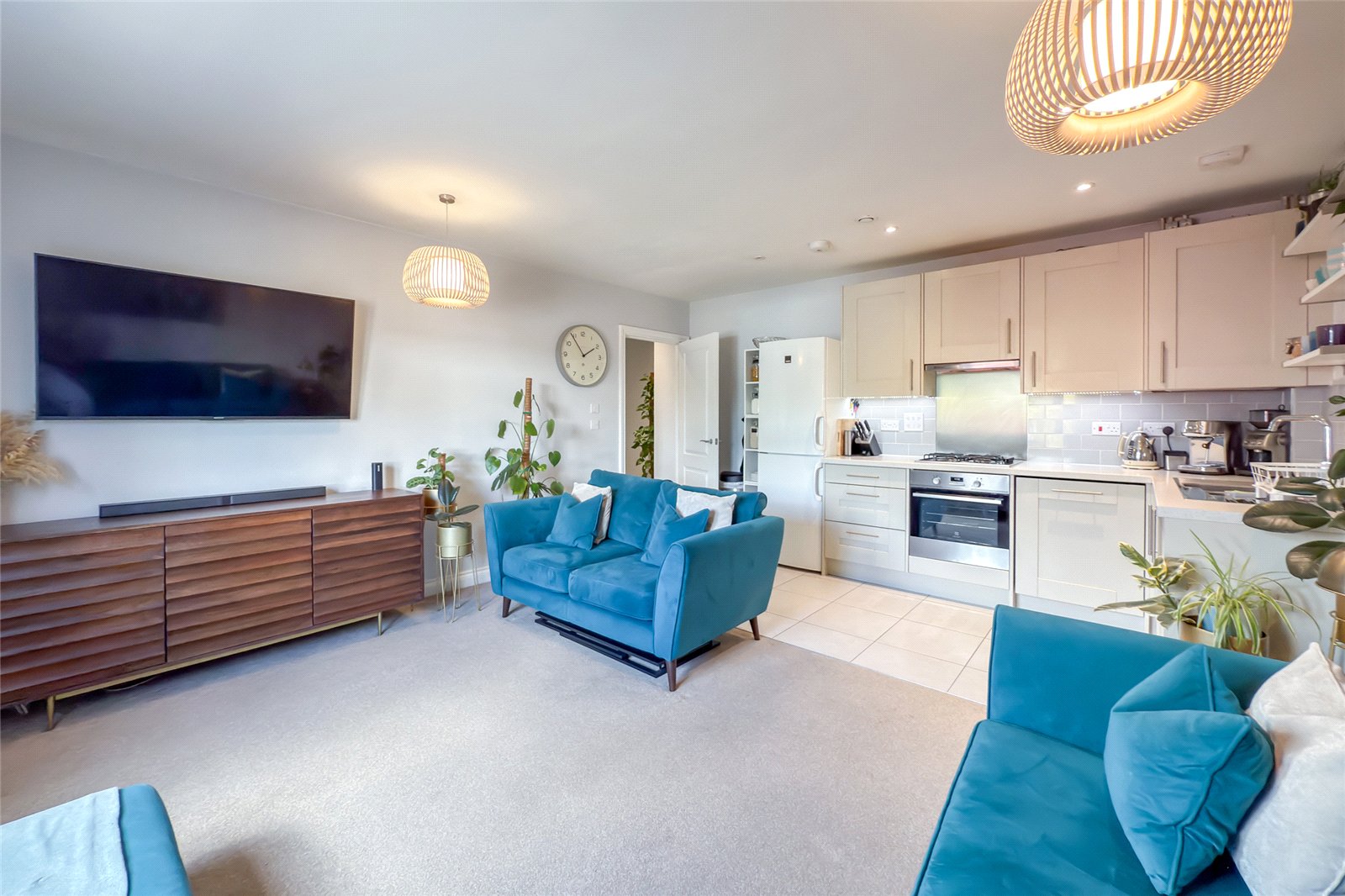 2 bed apartment for sale in Roland Street, St. Albans, Hertfordshire, AL1 - Property Image 12