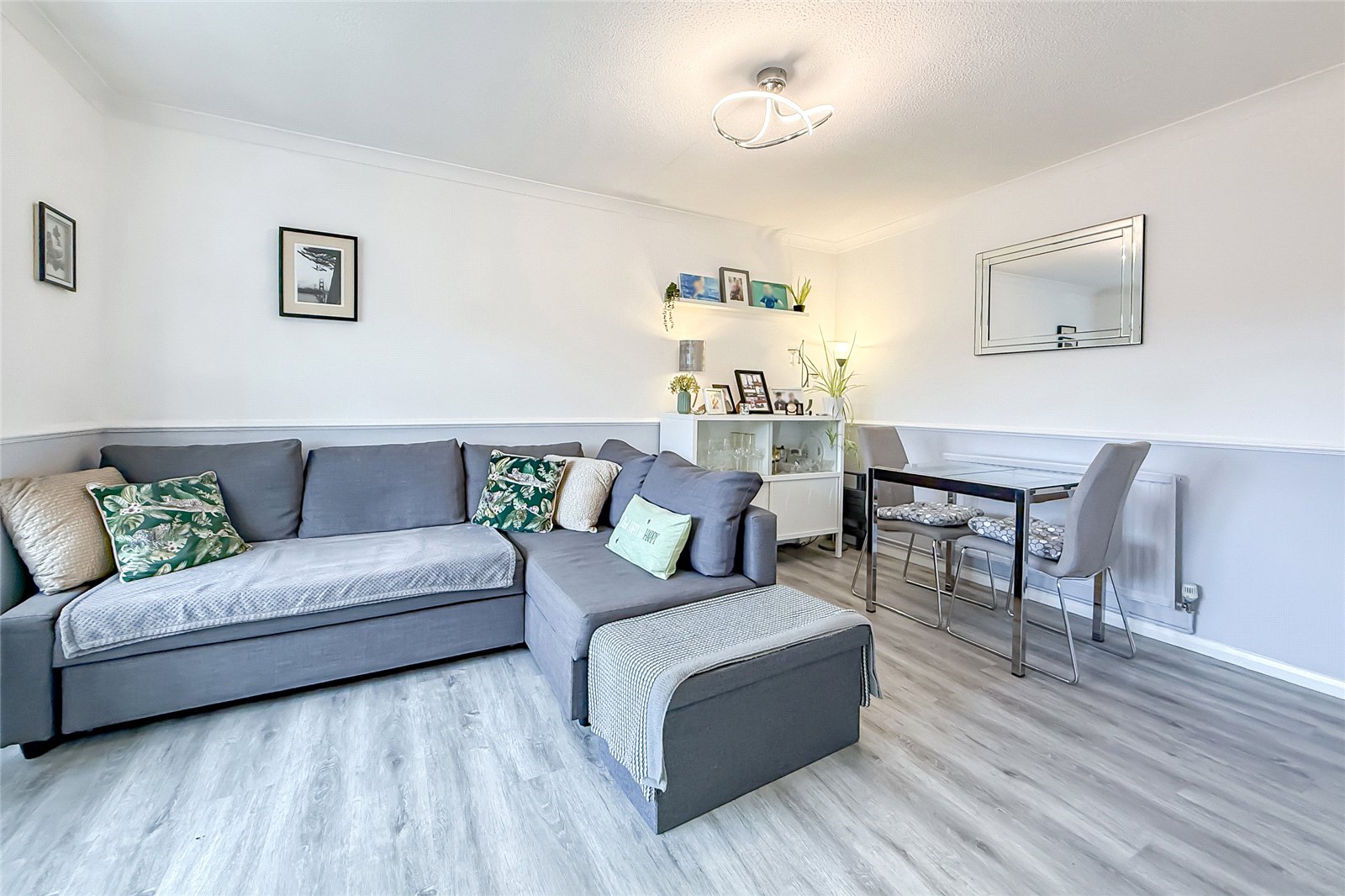 1 bed apartment for sale in Taylor Close, St. Albans, Hertfordshire, AL4  - Property Image 13