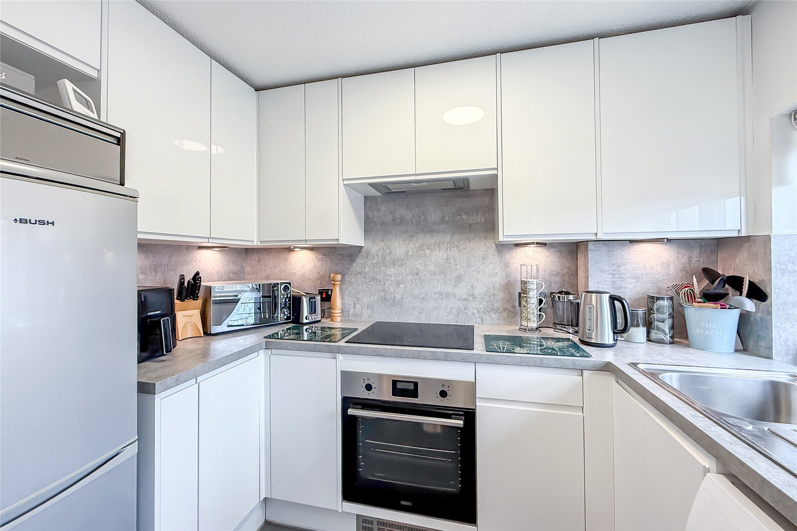 1 bed apartment for sale in Taylor Close, St. Albans, Hertfordshire, AL4  - Property Image 11