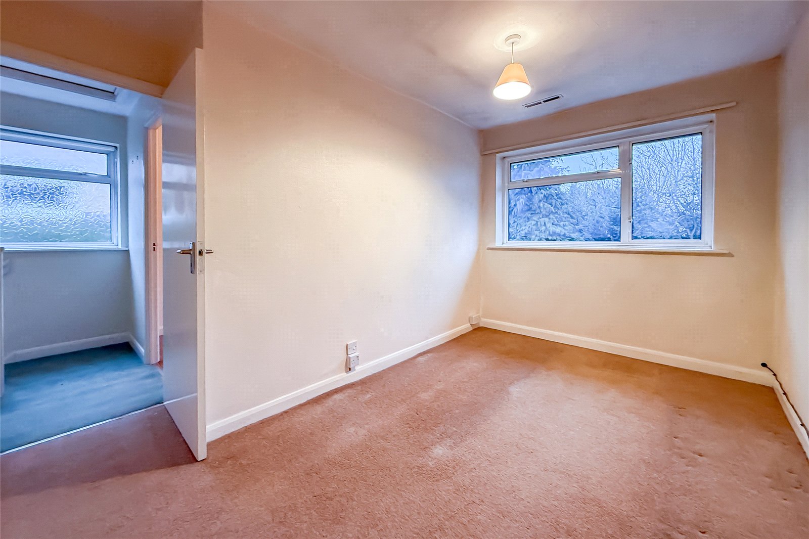 3 bed semi-detached house for sale in Deans Gardens, St. Albans, Hertfordshire, AL4 - Property Image 6