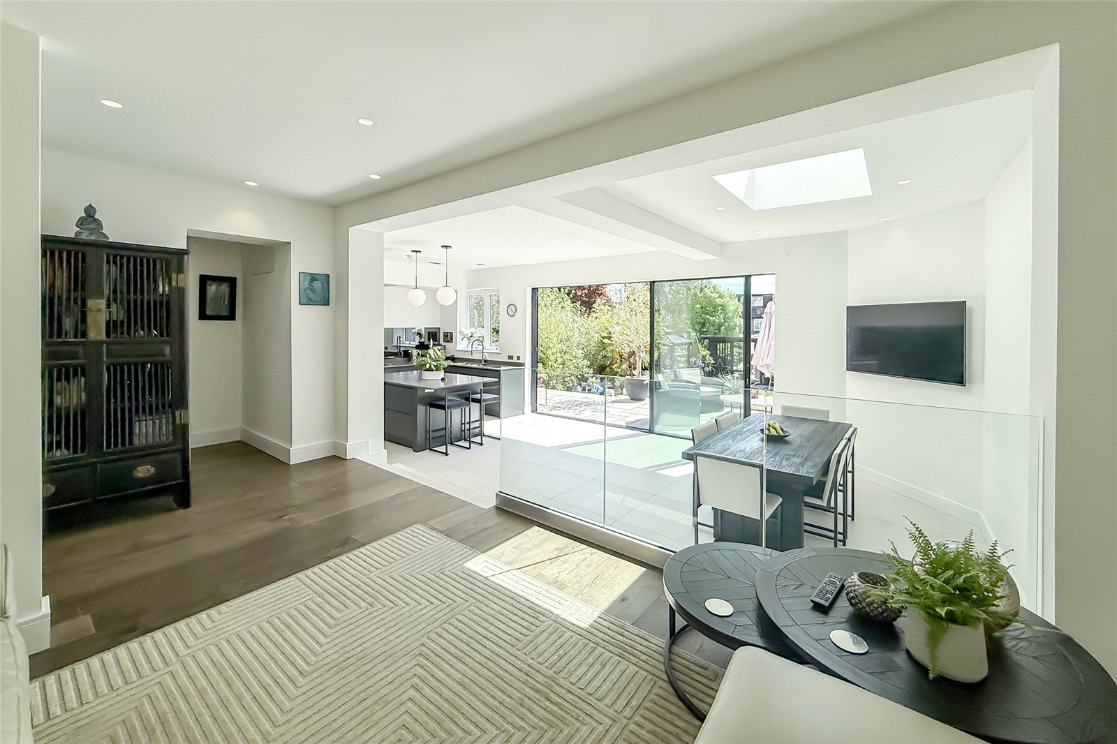 4 bed semi-detached house for sale in Sherwood Avenue, St. Albans, Hertfordshire, AL4 - Property Image 5