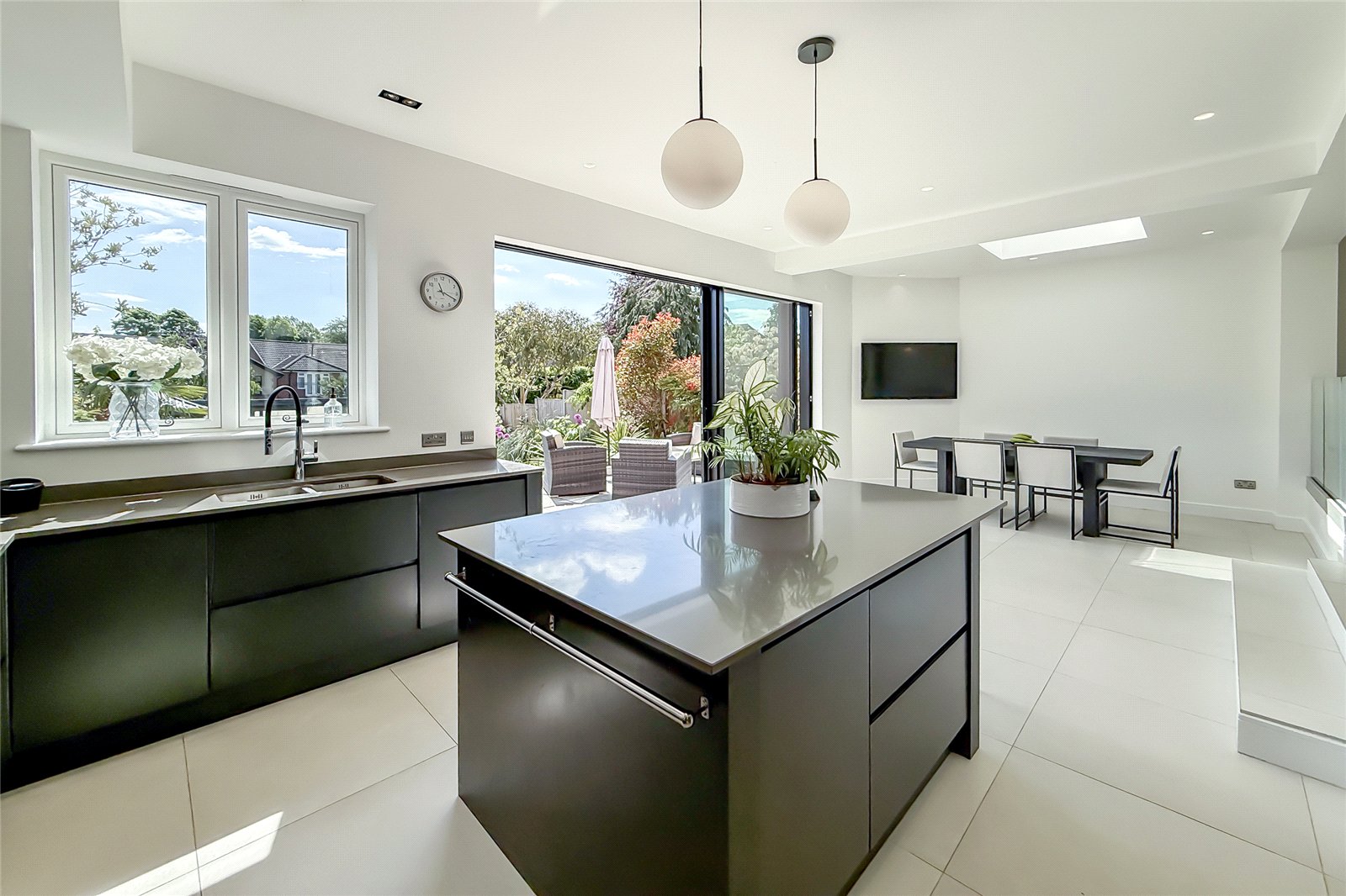 4 bed semi-detached house for sale in Sherwood Avenue, St. Albans, Hertfordshire, AL4 - Property Image 6