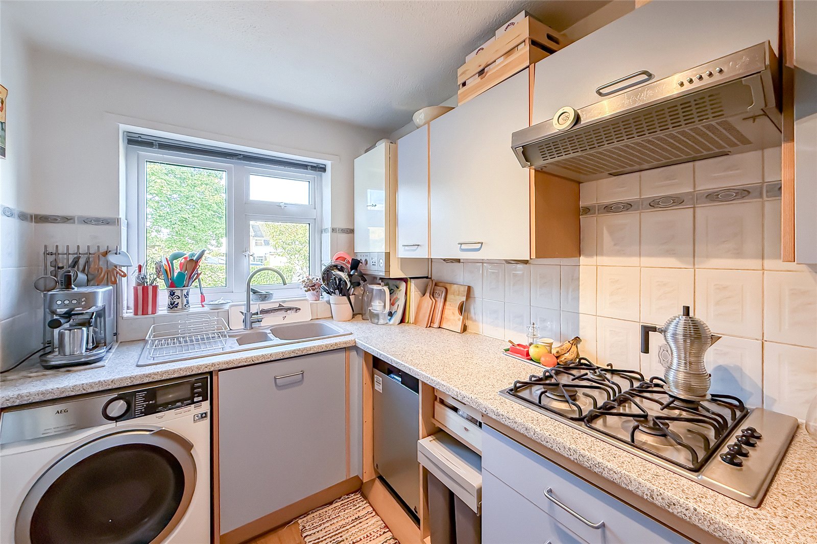 2 bed end of terrace house for sale in Westfield Court, St. Albans, Hertfordshire, AL4 - Property Image 2