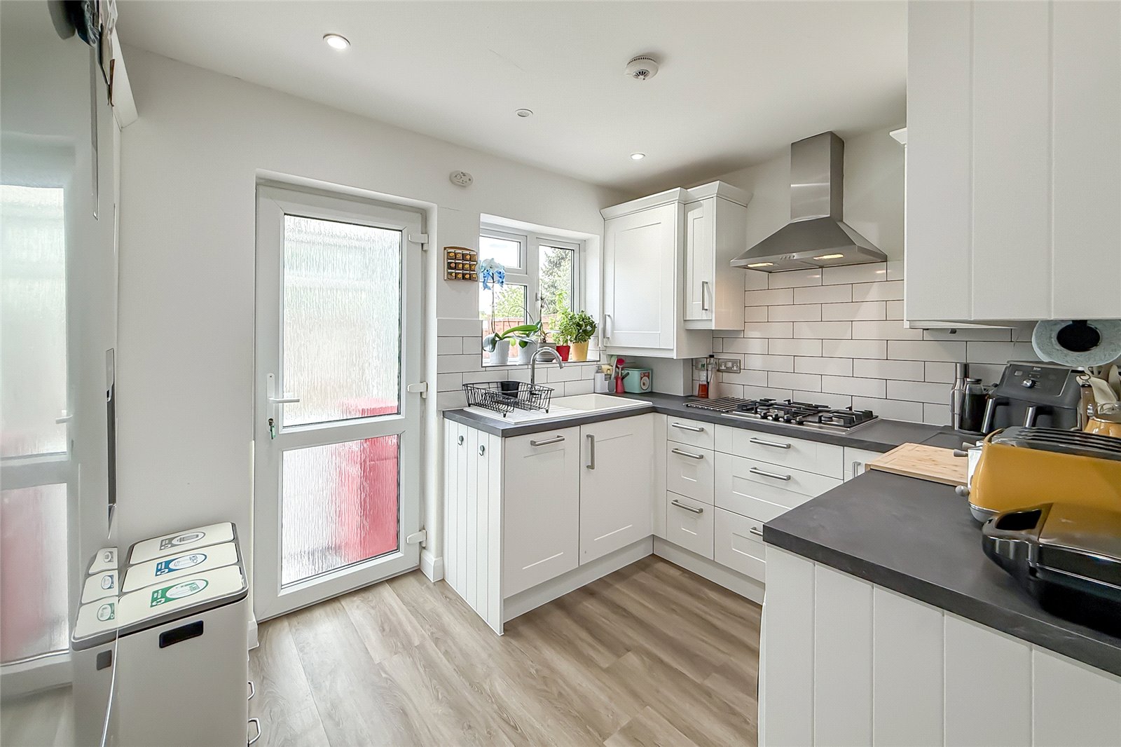 2 bed ground floor flat for sale in Beech Road, St. Albans, Hertfordshire, AL3  - Property Image 2