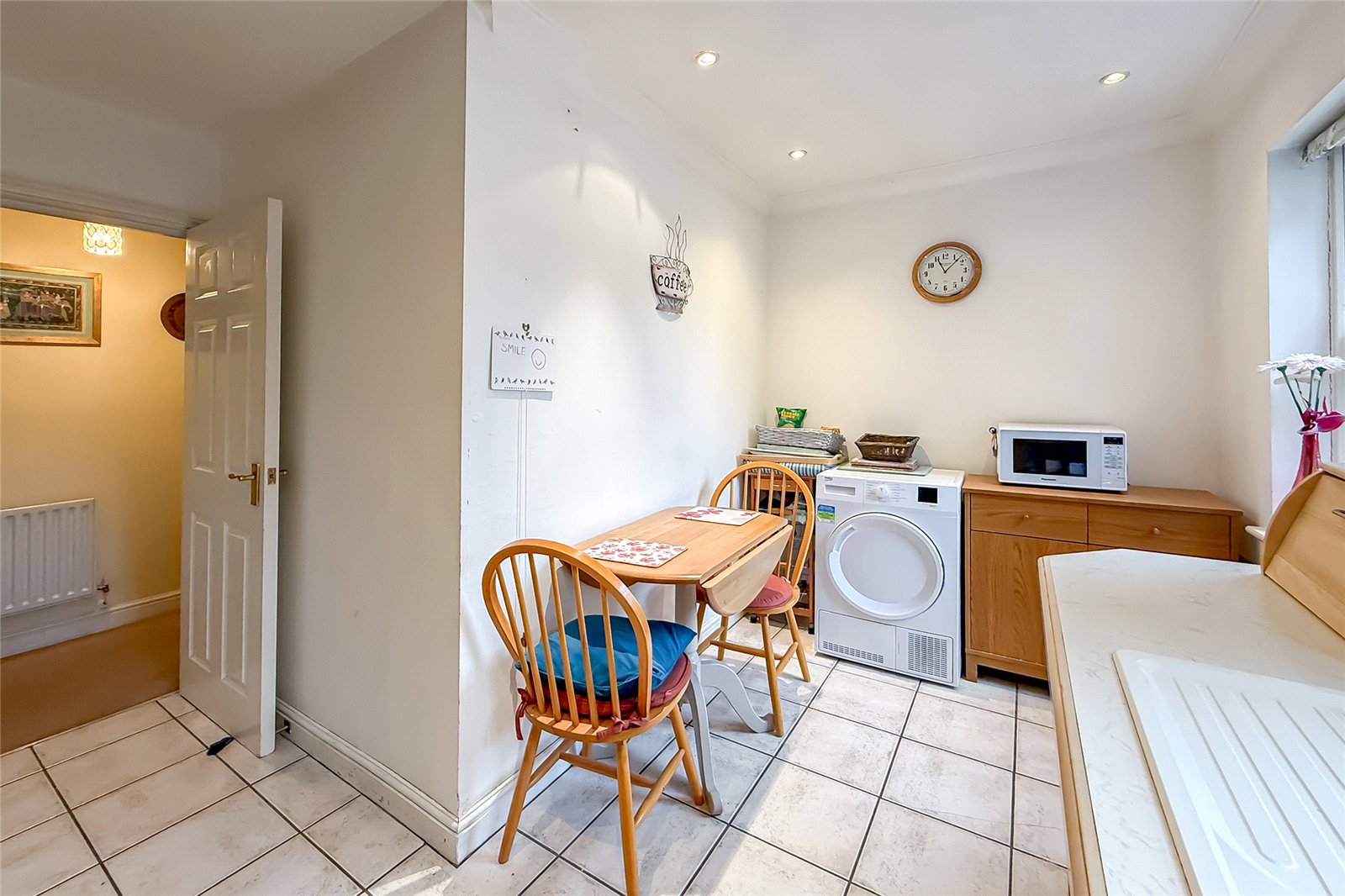 2 bed ground floor flat for sale in Chime Square, St. Albans, Hertfordshire, AL3  - Property Image 13