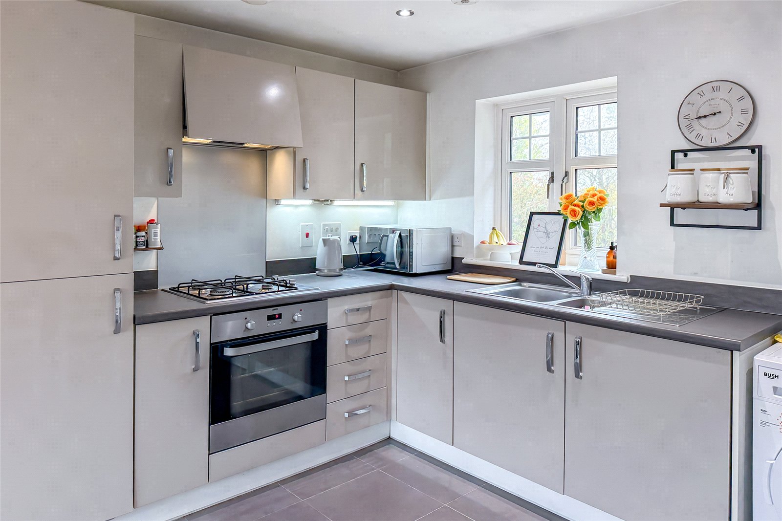 2 bed house for sale in Harrier End, St. Albans, Hertfordshire, AL4  - Property Image 4