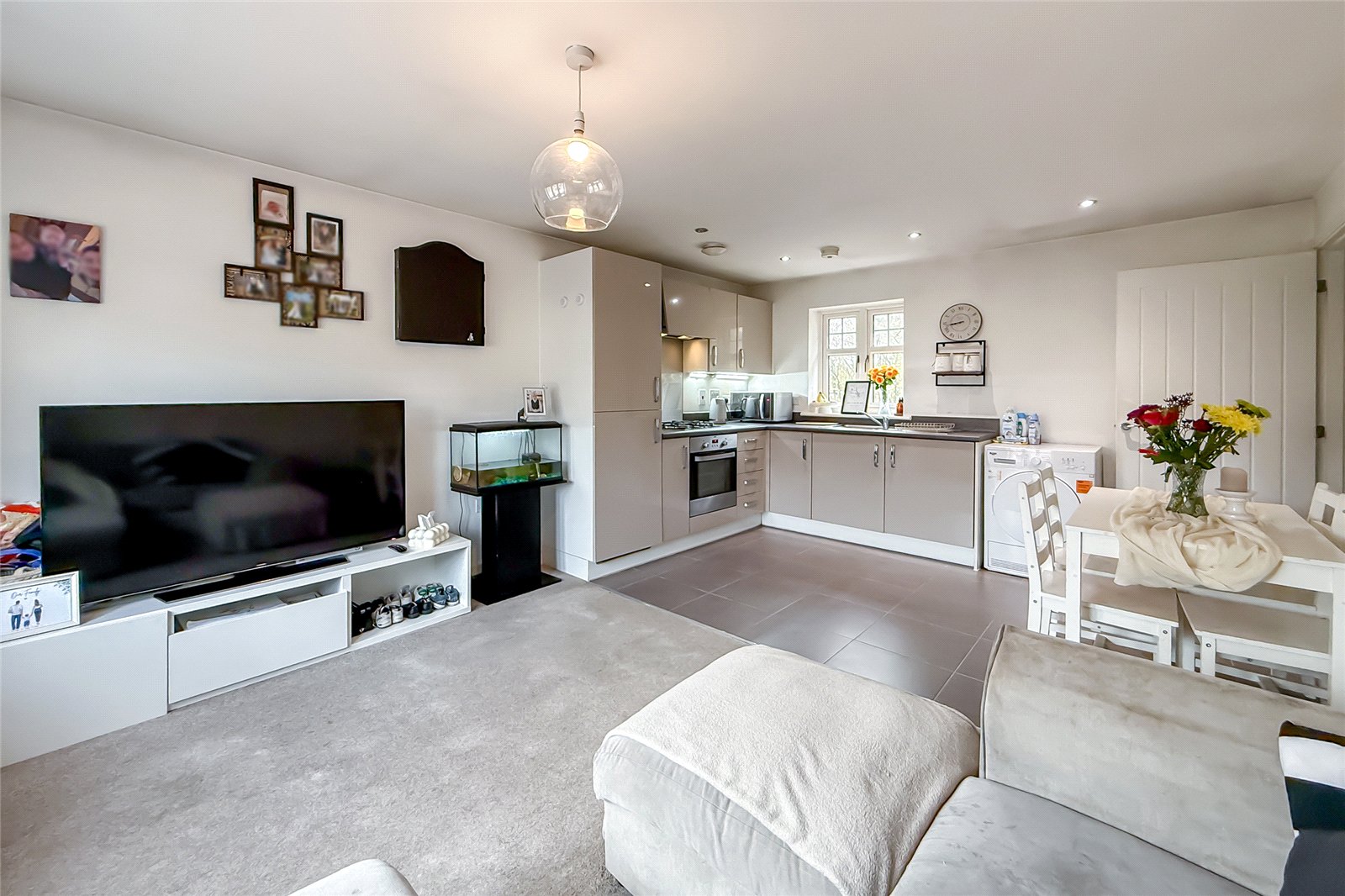 2 bed house for sale in Harrier End, St. Albans, Hertfordshire, AL4  - Property Image 10