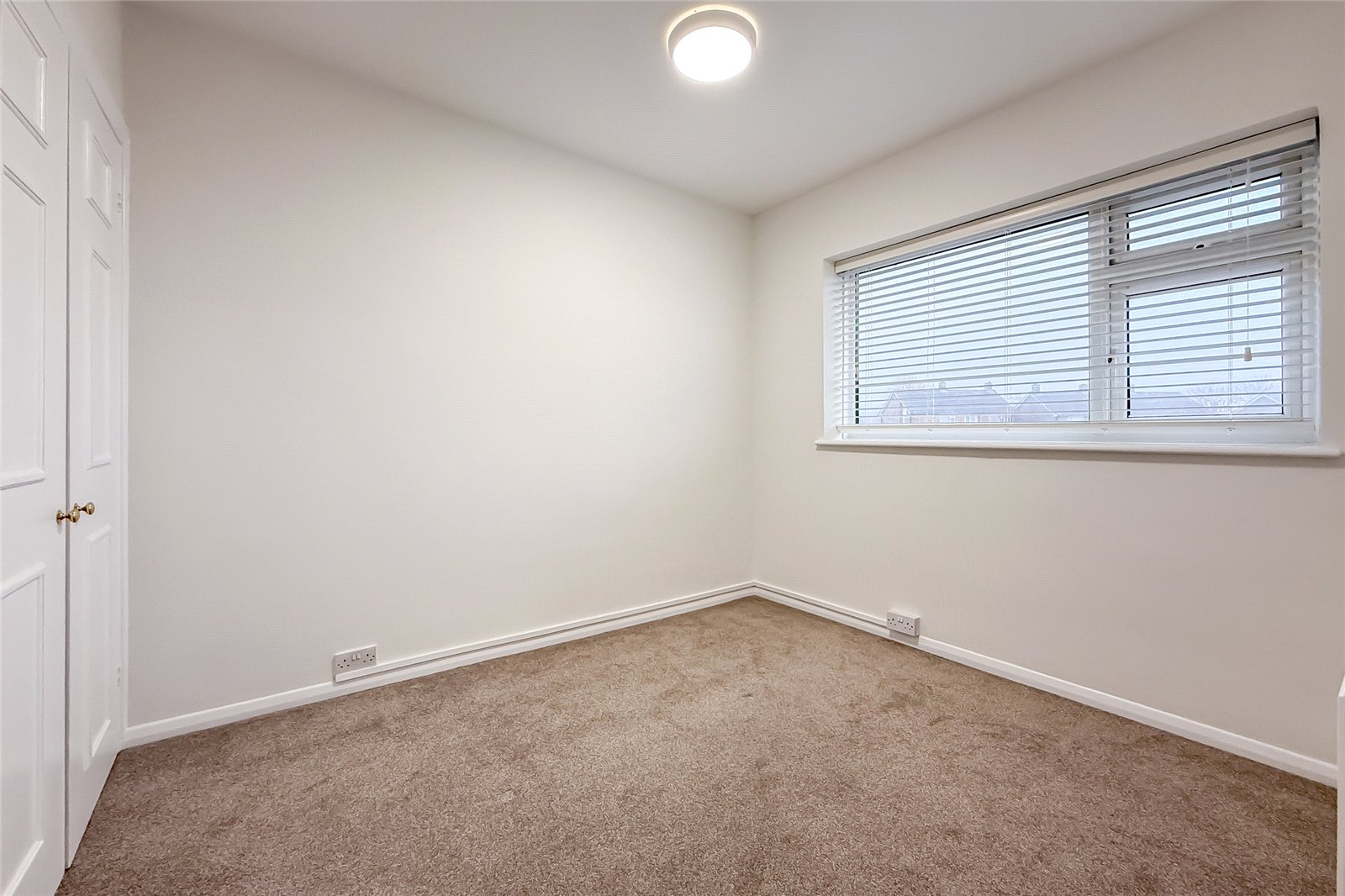 3 bed apartment for sale in The Quadrant, St. Albans, Hertfordshire, AL4  - Property Image 6