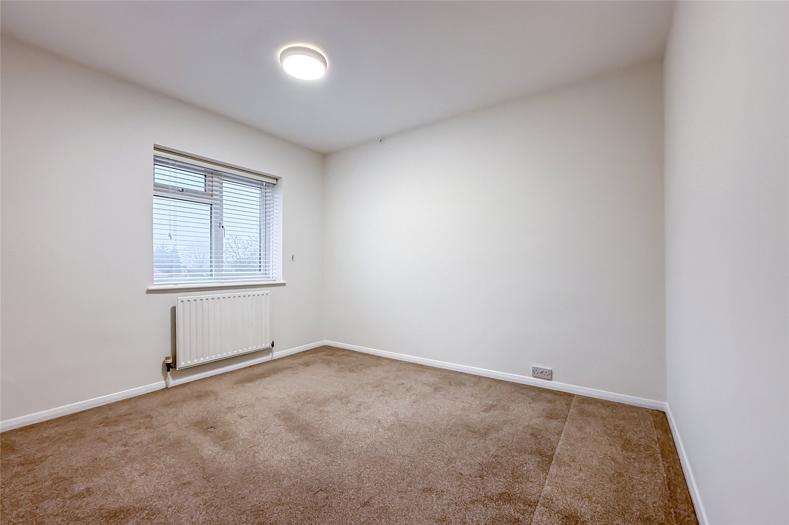 3 bed apartment for sale in The Quadrant, St. Albans, Hertfordshire, AL4  - Property Image 8