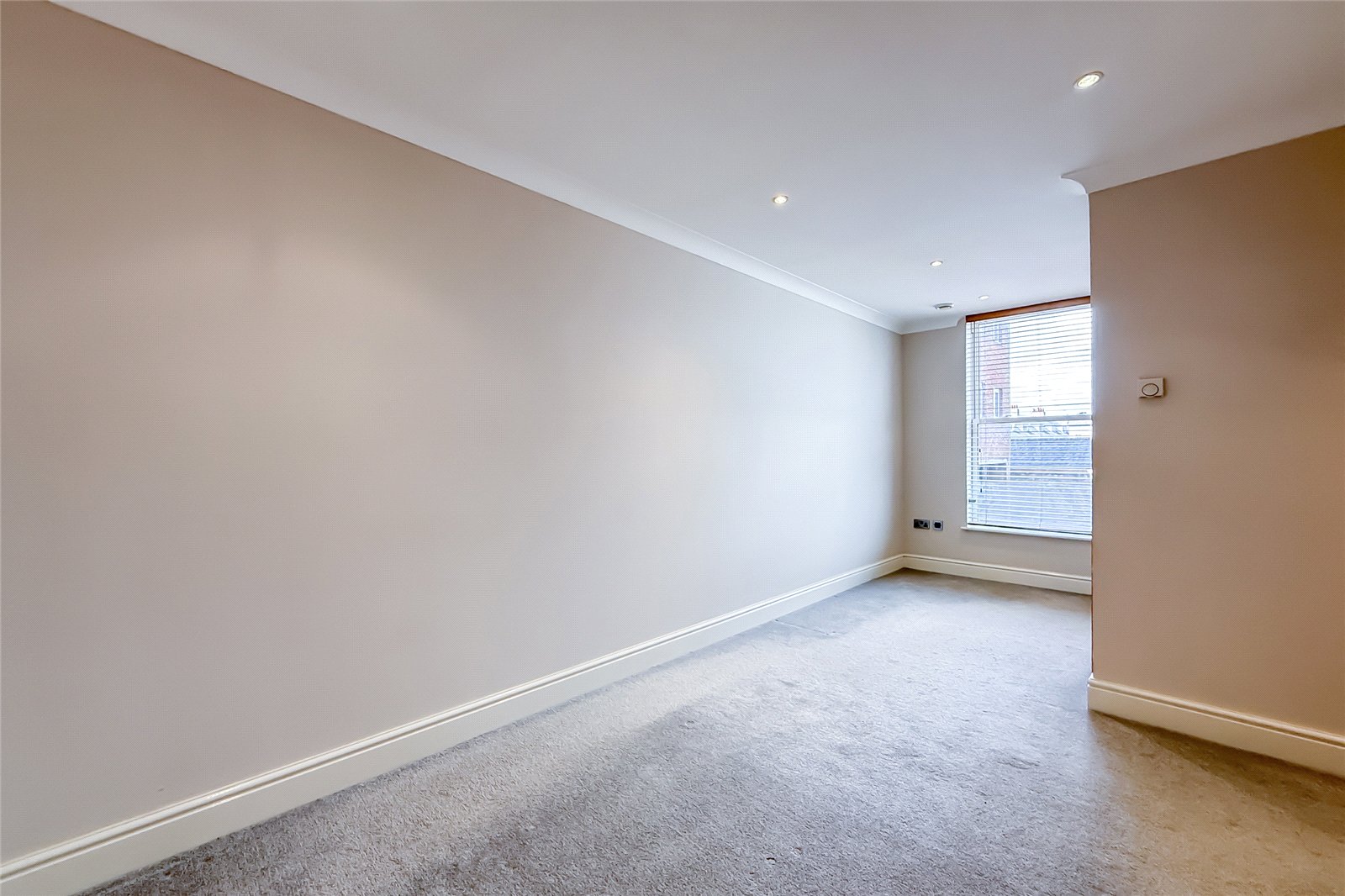 2 bed apartment for sale in St. Peters Street, St. Albans, Hertfordshire, AL1 - Property Image 9