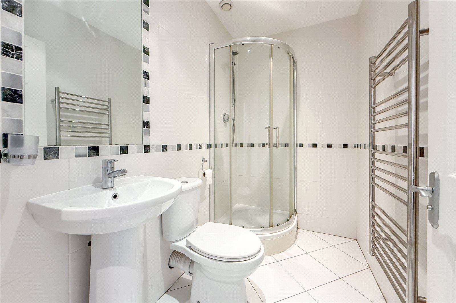 2 bed apartment for sale in St. Peters Street, St. Albans, Hertfordshire, AL1 - Property Image 7