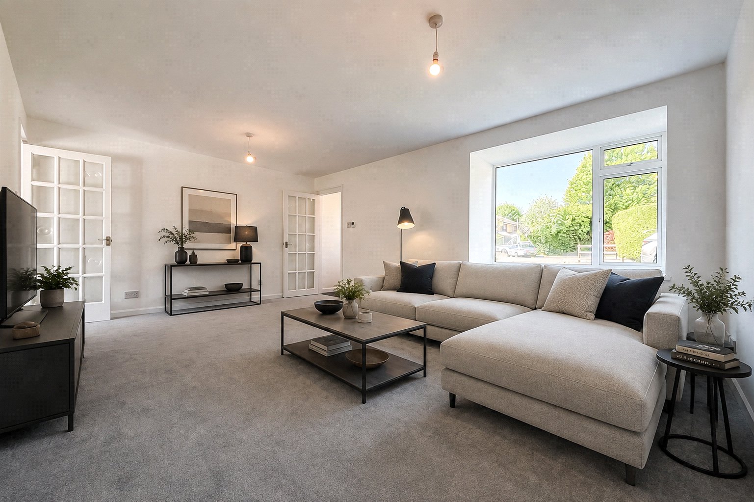 5 bed detached house for sale in Harefield Place, St. Albans, Hertfordshire, AL4  - Property Image 2