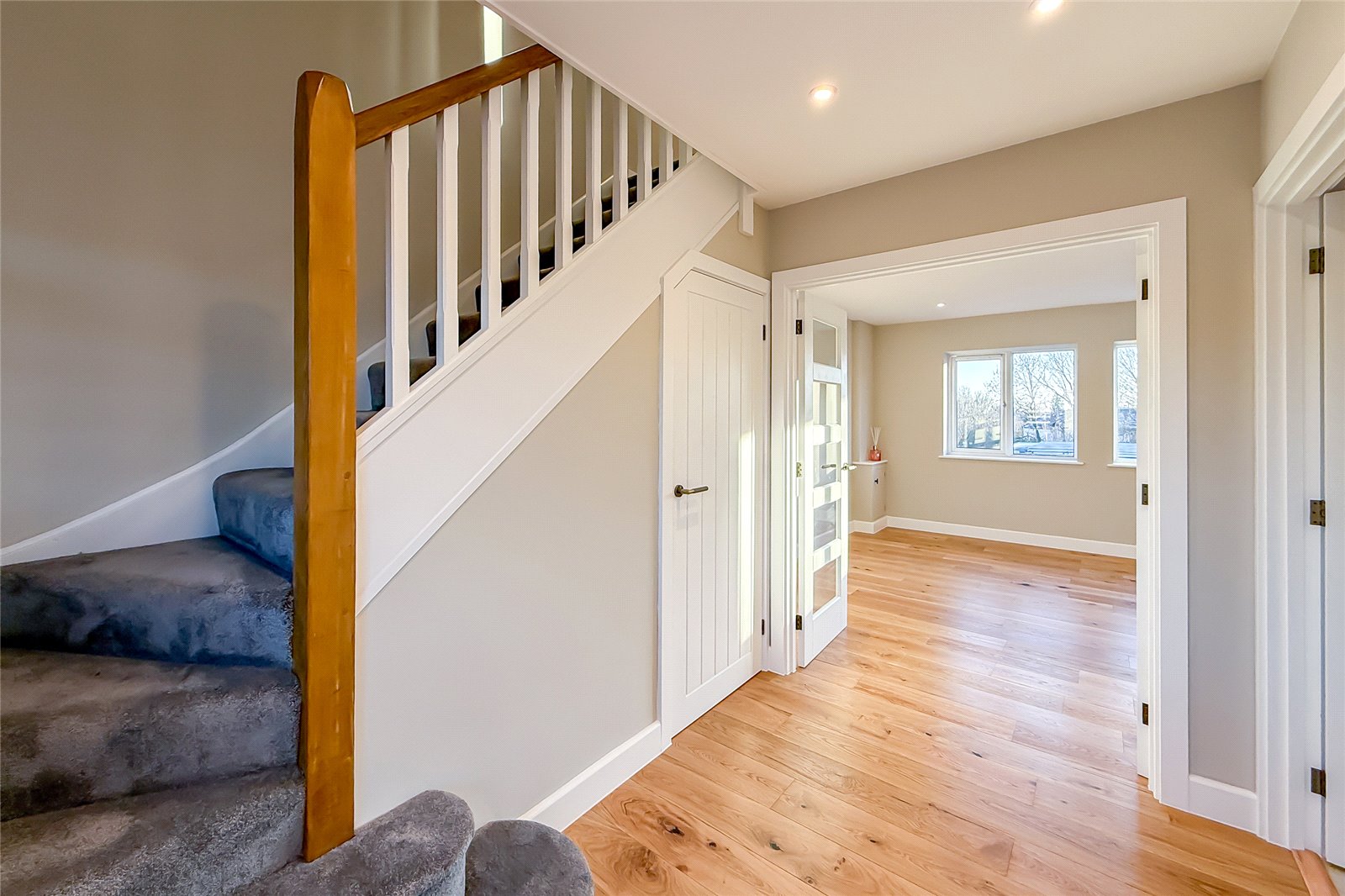 3 bed apartment for sale in The Quadrant, St. Albans, Hertfordshire, AL4 - Property Image 3