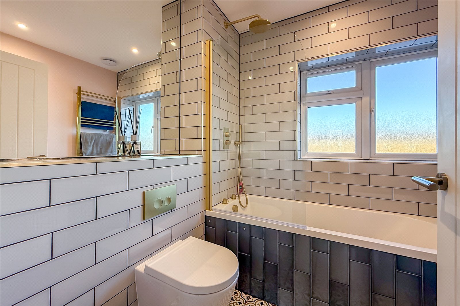 3 bed apartment for sale in The Quadrant, St. Albans, Hertfordshire, AL4 - Property Image 9