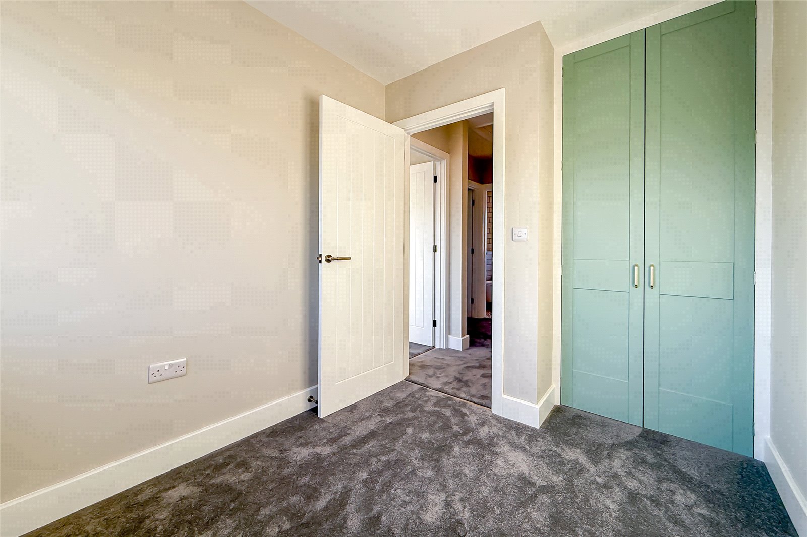 3 bed apartment for sale in The Quadrant, St. Albans, Hertfordshire, AL4 - Property Image 13