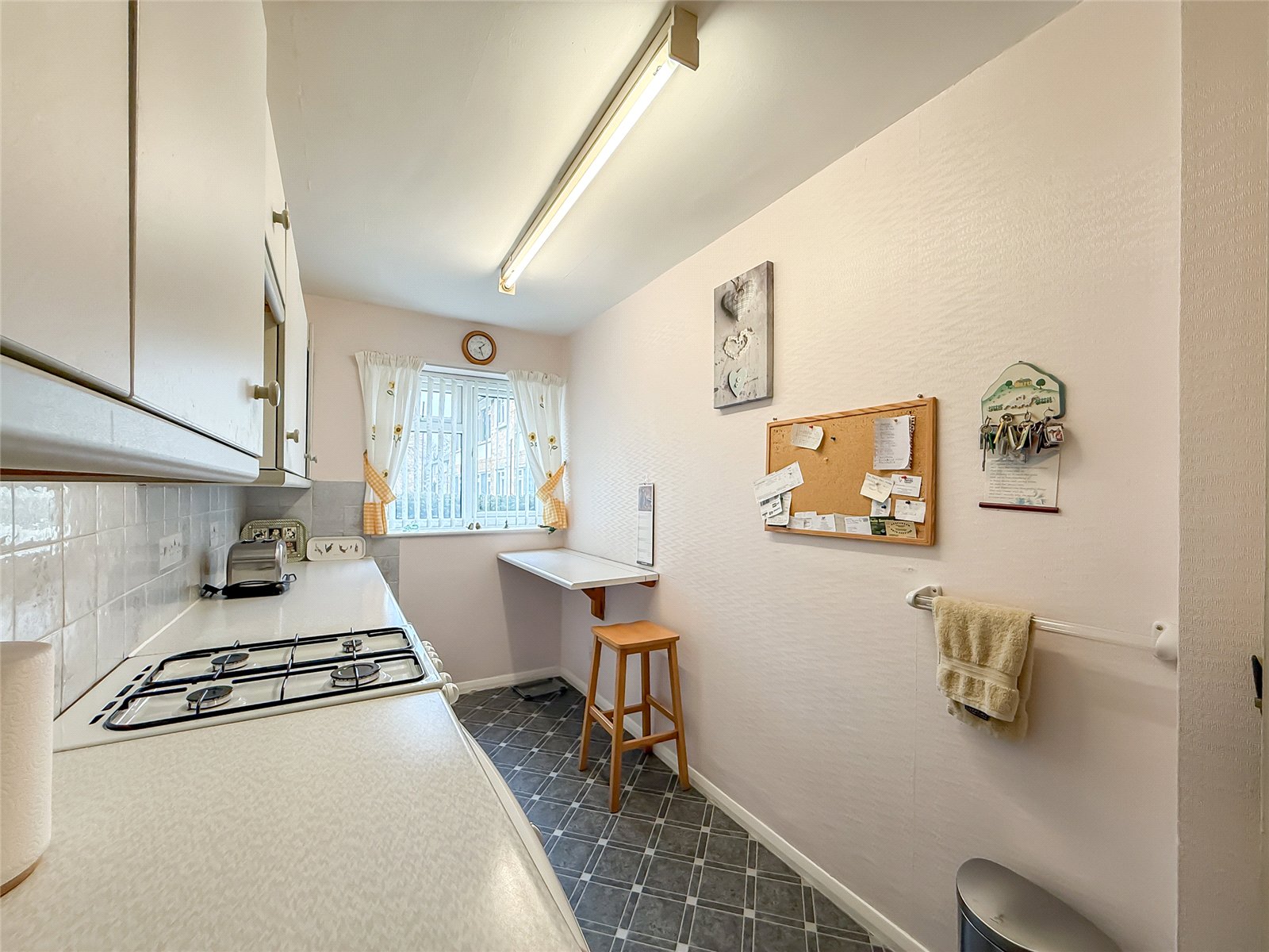 1 bed ground floor flat for sale in Hughenden Road, St. Albans, Hertfordshire, AL4 - Property Image 3