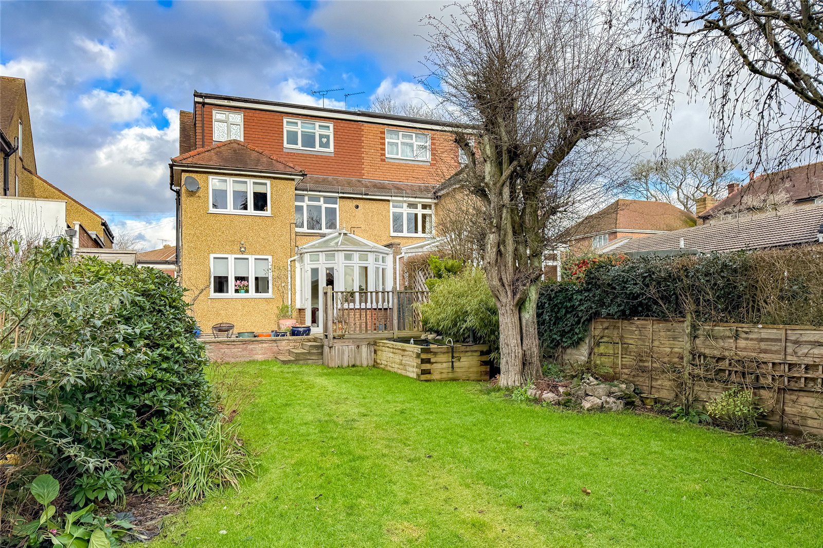 4 bed semi-detached house for sale in Green Lane, St. Albans, Hertfordshire, AL3 - Property Image 9