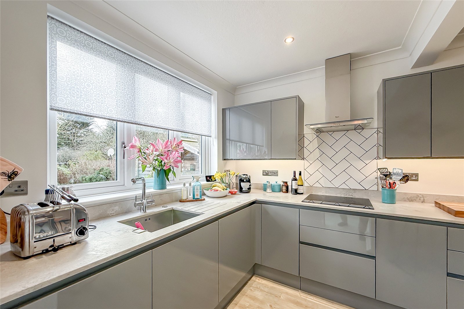 4 bed semi-detached house for sale in Green Lane, St. Albans, Hertfordshire, AL3 - Property Image 5