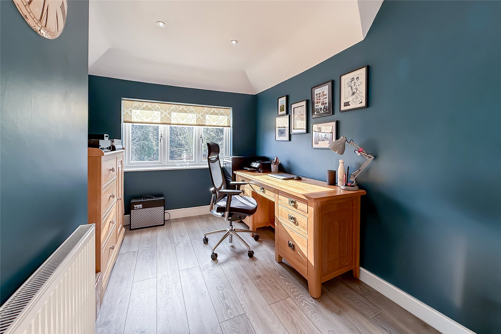 4 bed semi-detached house for sale in Green Lane, St. Albans, Hertfordshire, AL3 - Property Image 11