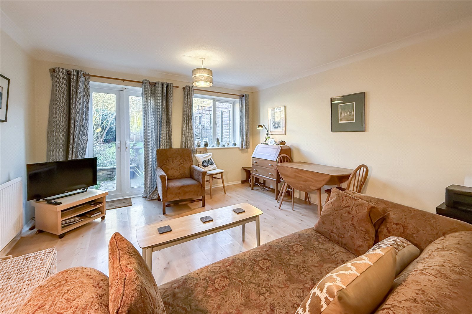 2 bed semi-detached house for sale in Taylor Close, St. Albans, Hertfordshire, AL4 - Property Image 13