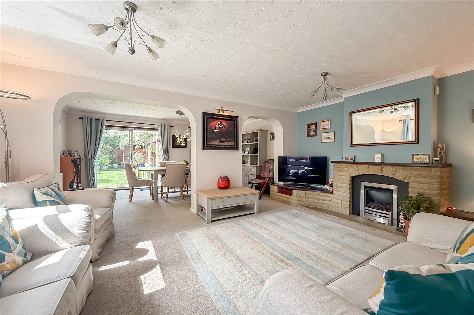 3 bed detached house for sale in Villiers Crescent, St. Albans, Hertfordshire, AL4  - Property Image 2
