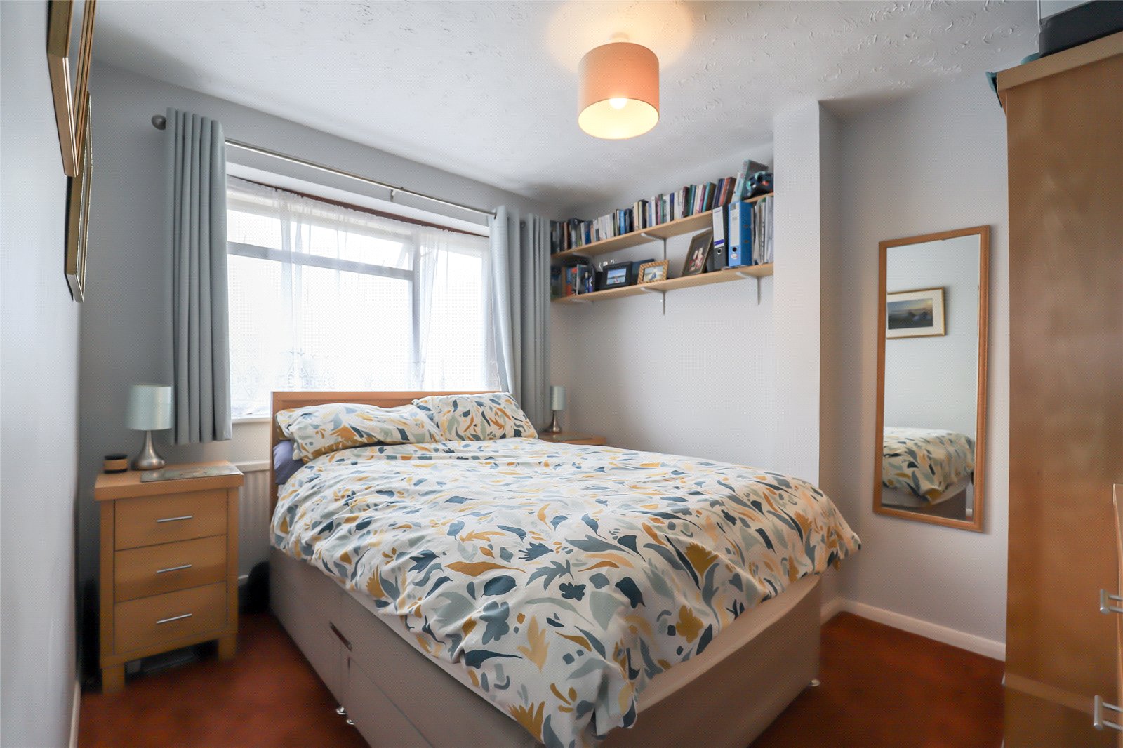 3 bed detached house for sale in Villiers Crescent, St. Albans, Hertfordshire, AL4  - Property Image 9