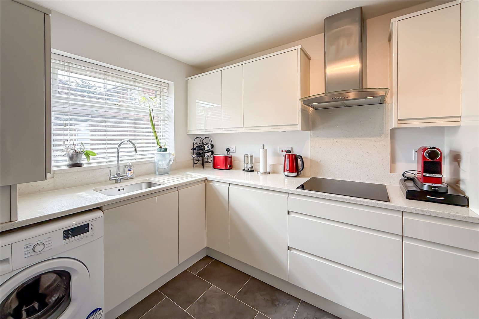 4 bed semi-detached house for sale in Southfield Way, St. Albans, Hertfordshire, AL4  - Property Image 2
