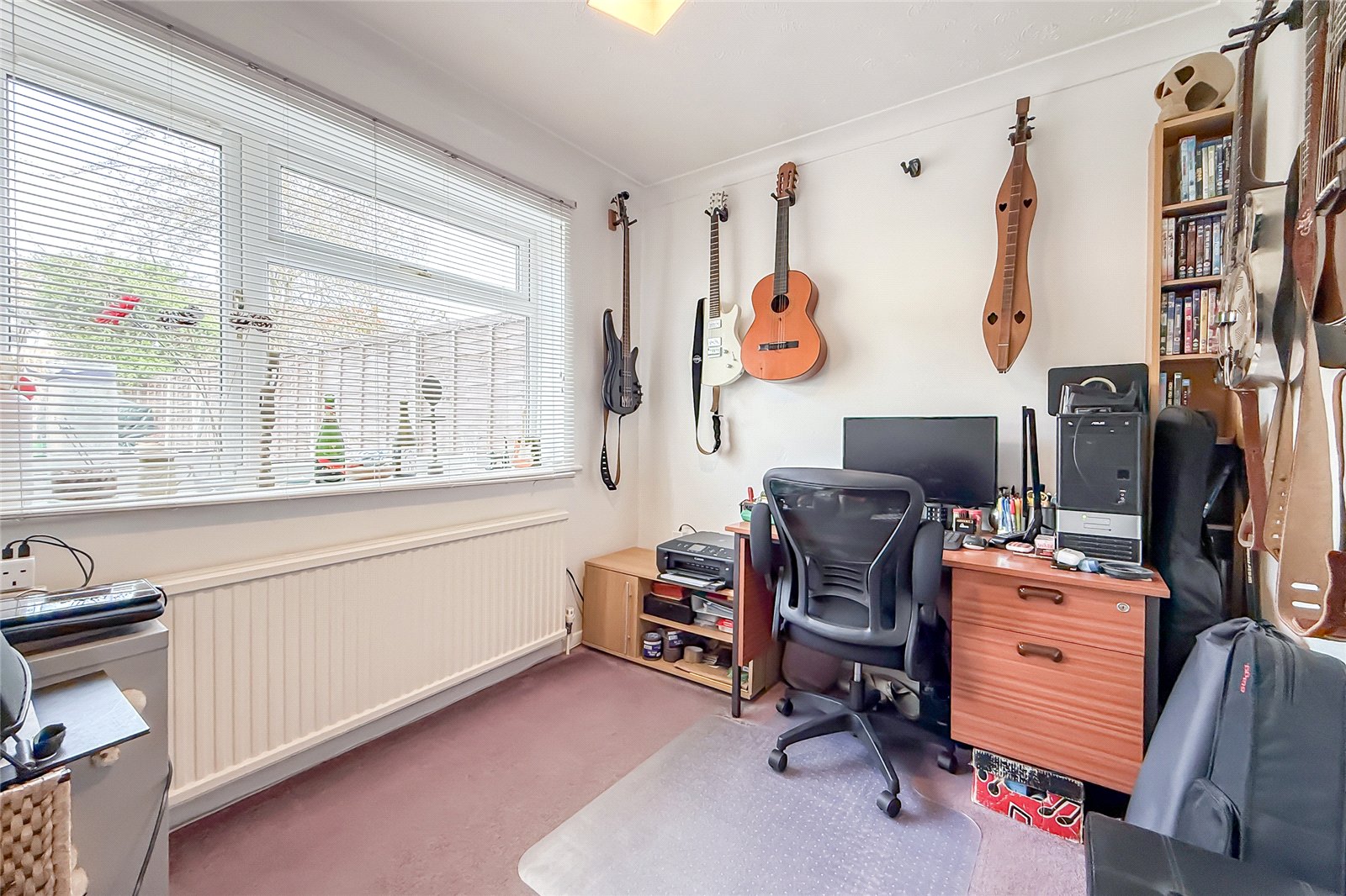 4 bed semi-detached house for sale in Southfield Way, St. Albans, Hertfordshire, AL4  - Property Image 5