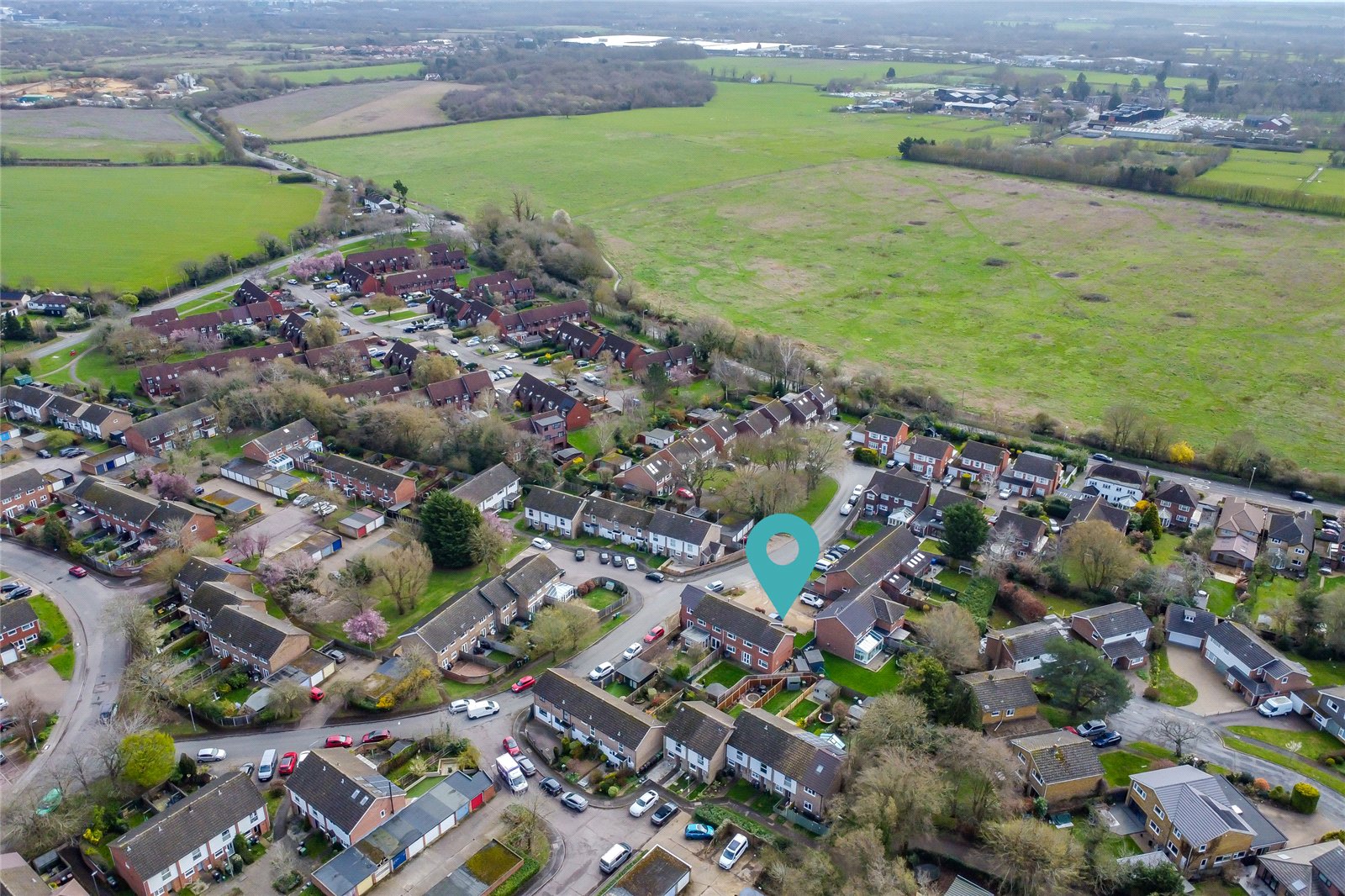 4 bed semi-detached house for sale in Southfield Way, St. Albans, Hertfordshire, AL4  - Property Image 13